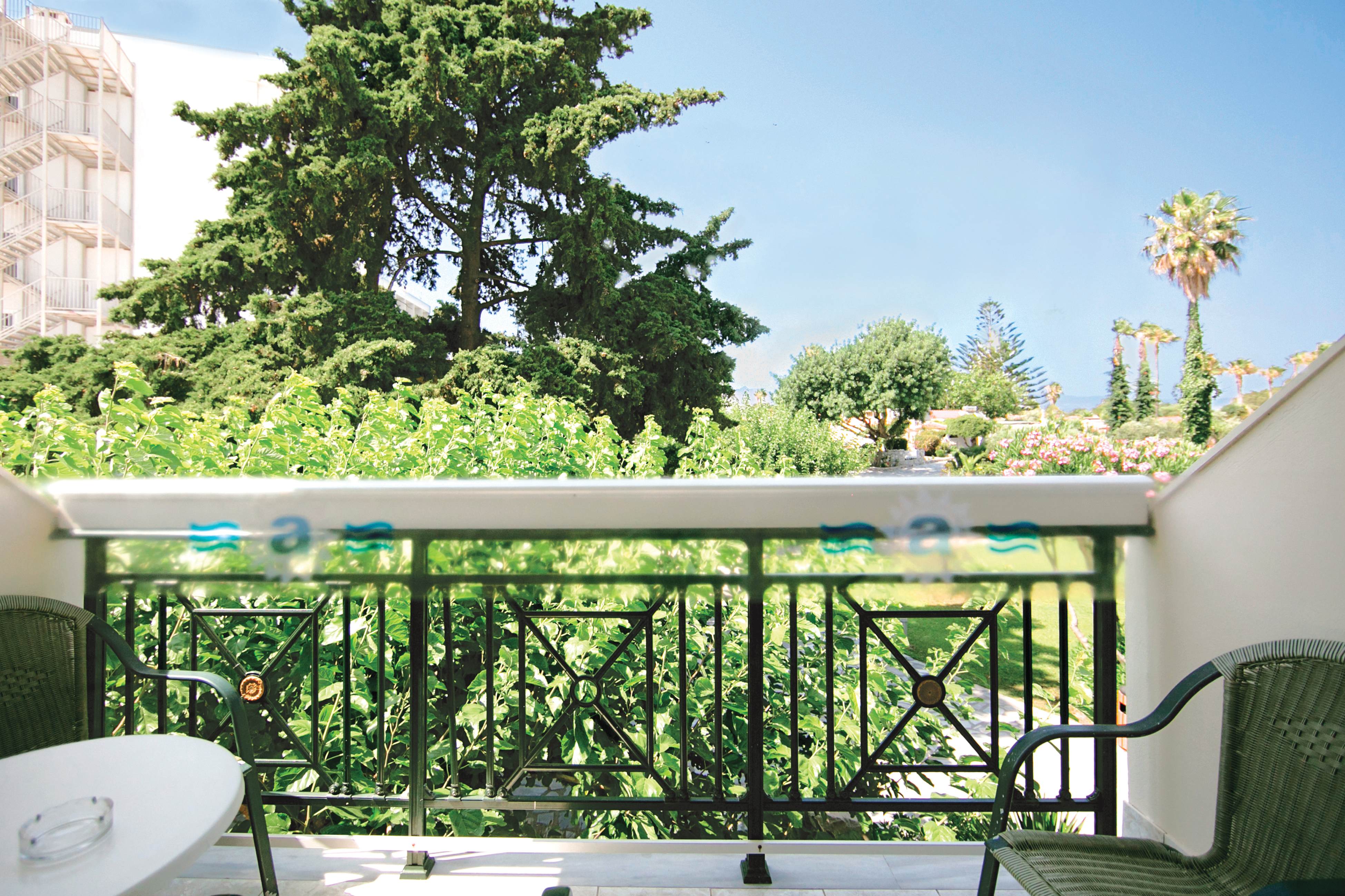 Family Room Land View