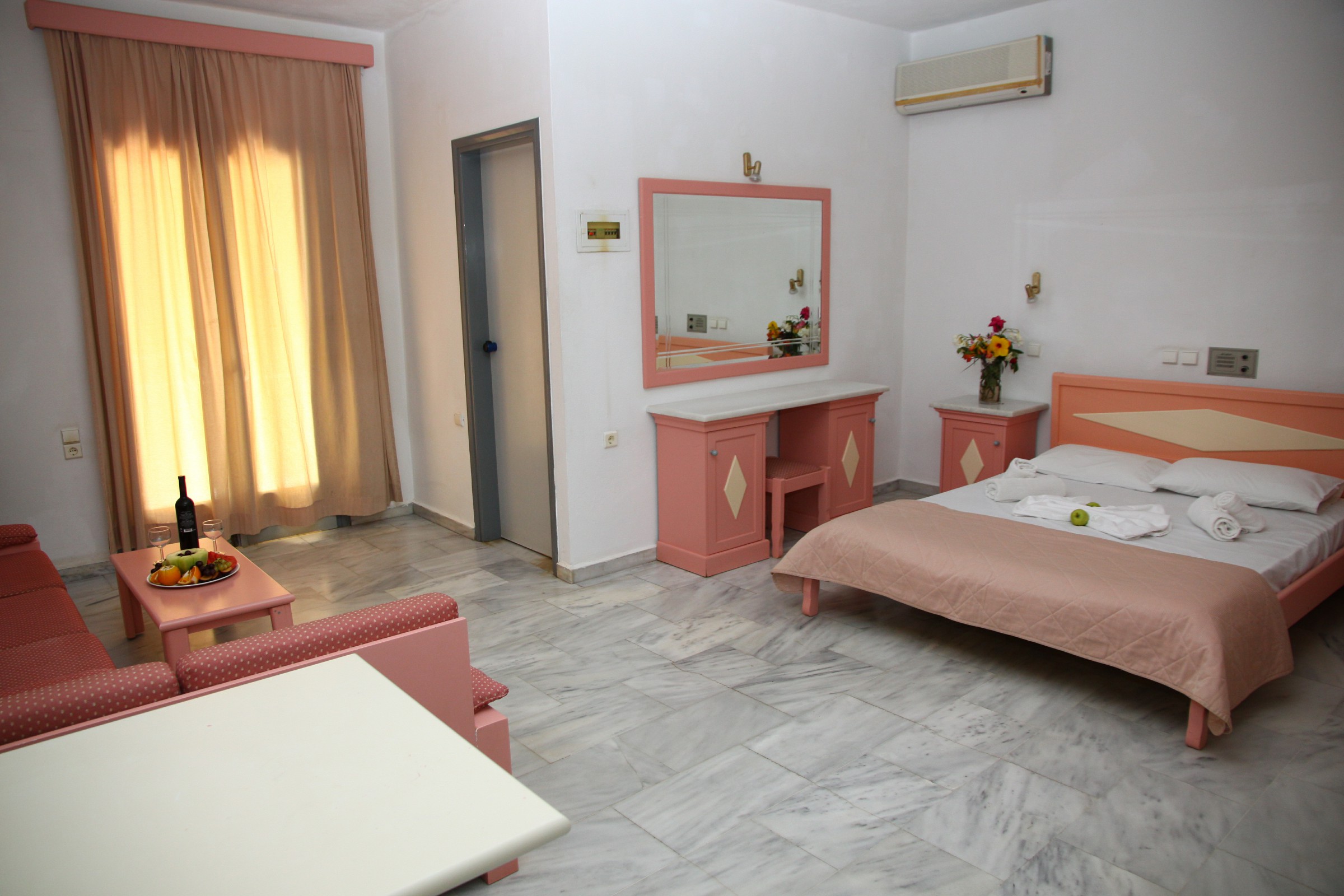 Double or Twin Side Sea View