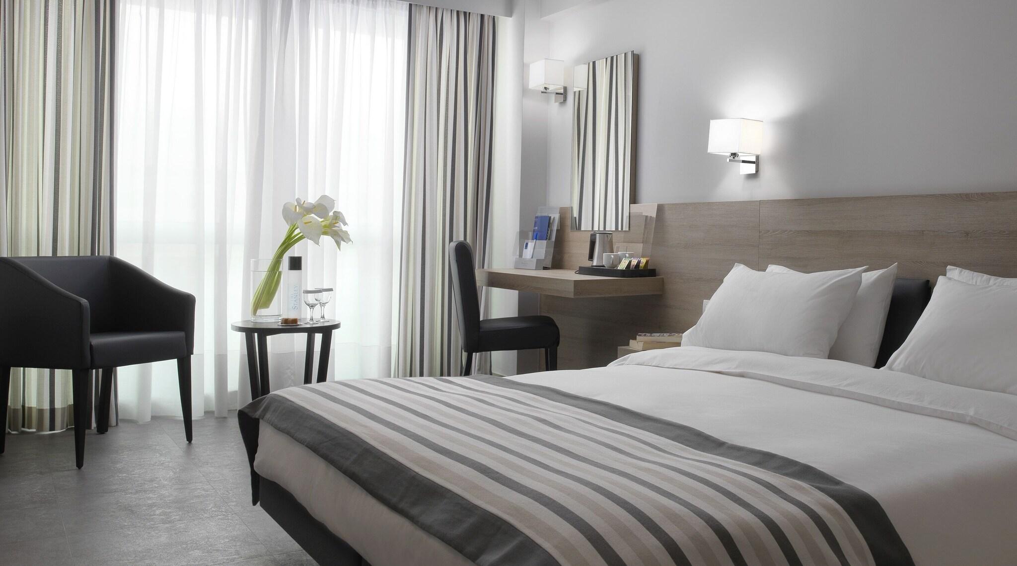 Double Superior Queen Bed