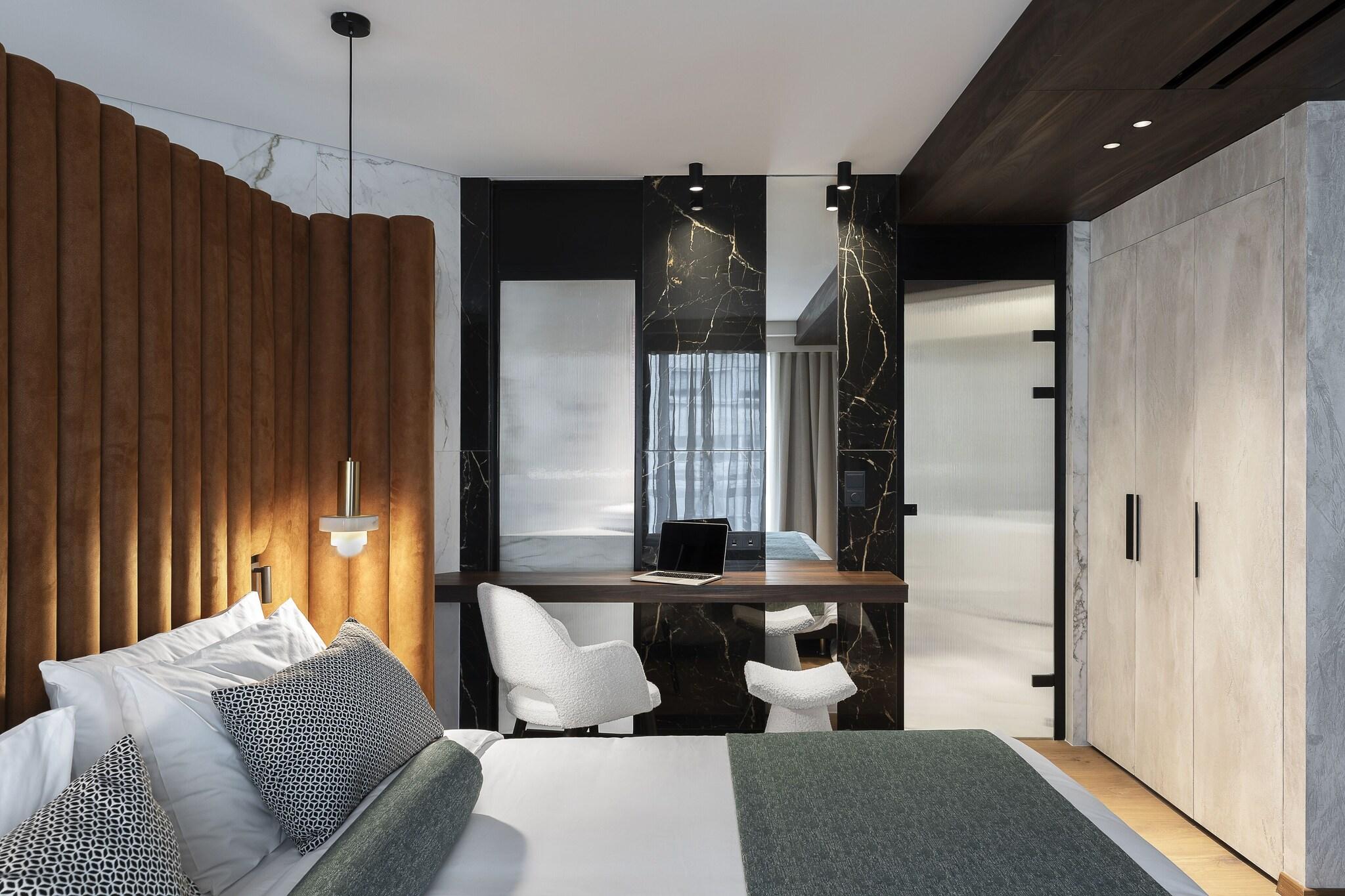 Suite King Bed Two Bedrooms