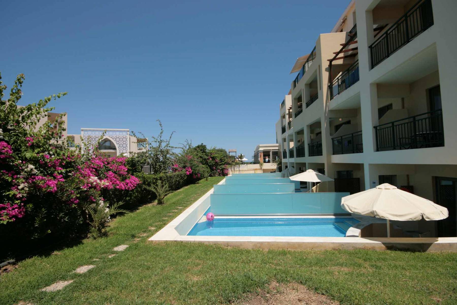 Double or Twin with Private Pool