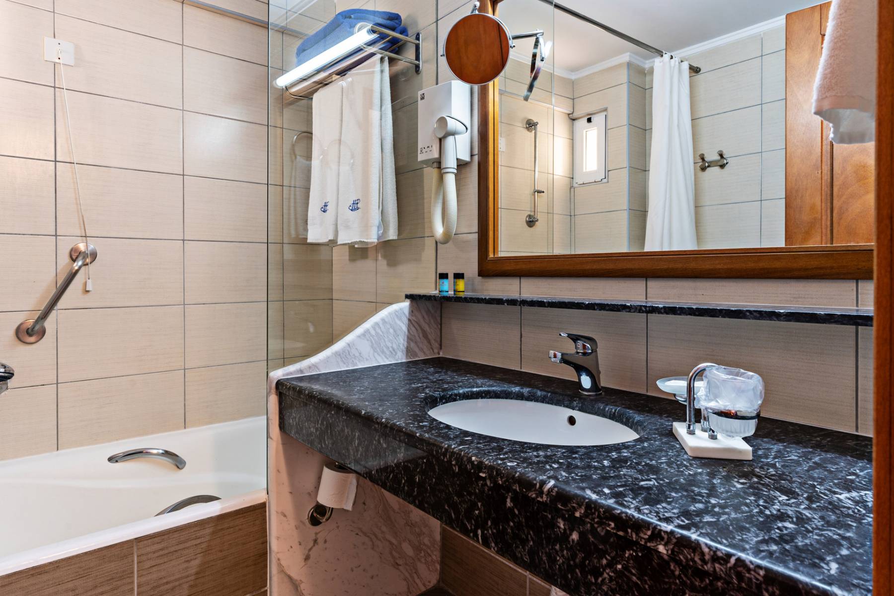 Double or Twin Sea View