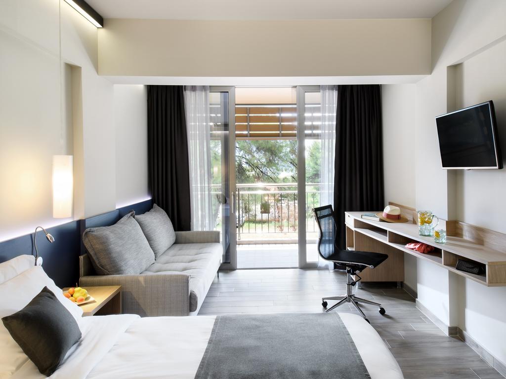 Double or Twin Deluxe