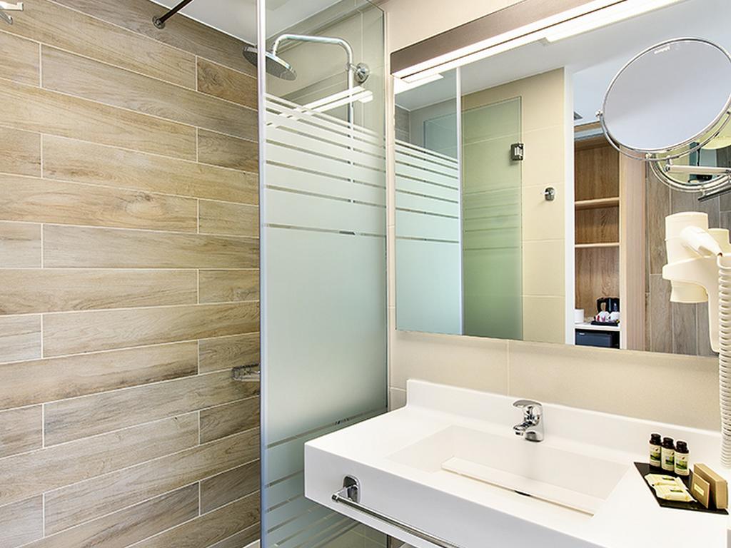 Double or Twin Deluxe