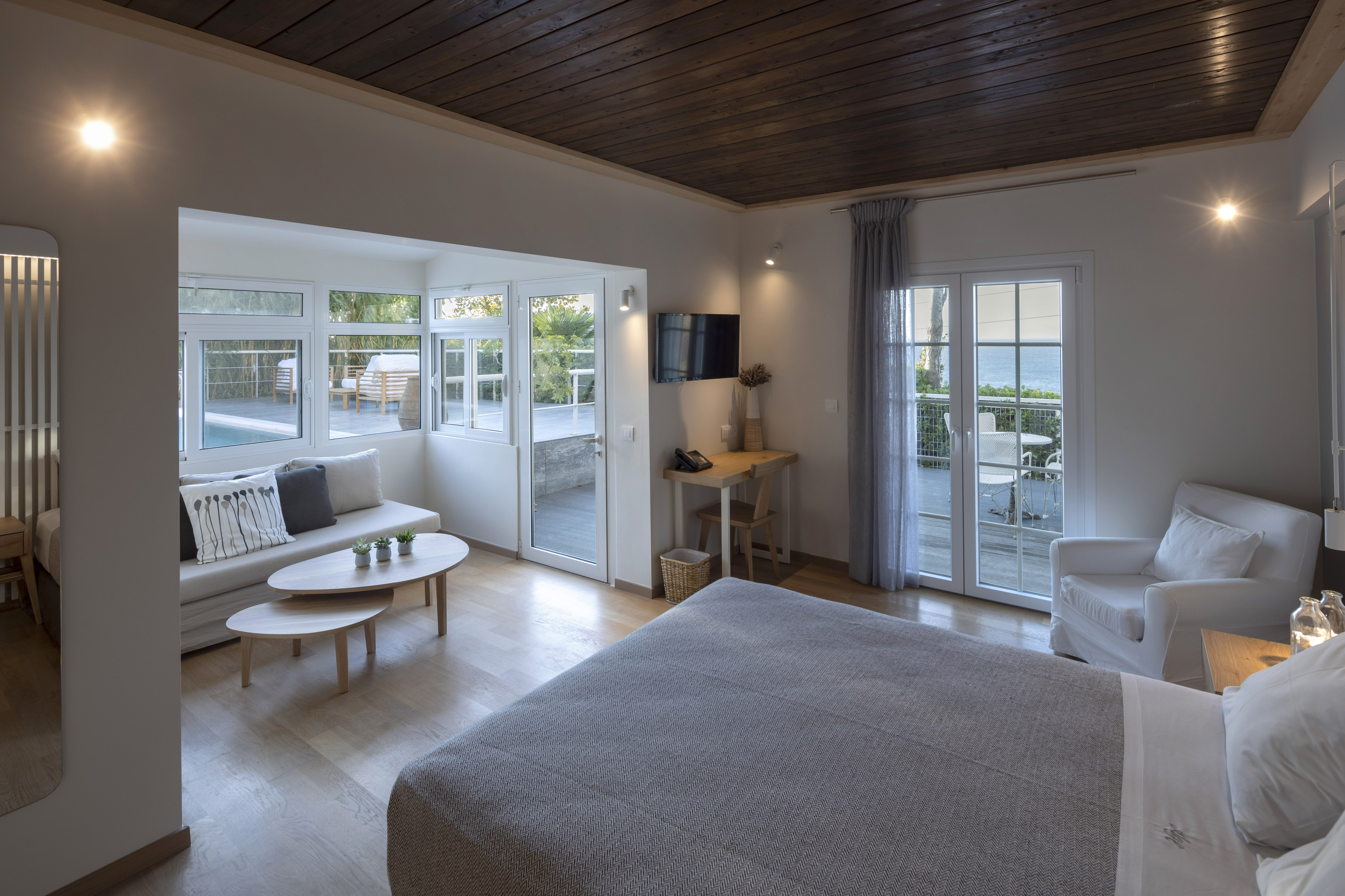 Junior Suite Sea View with Private Pool