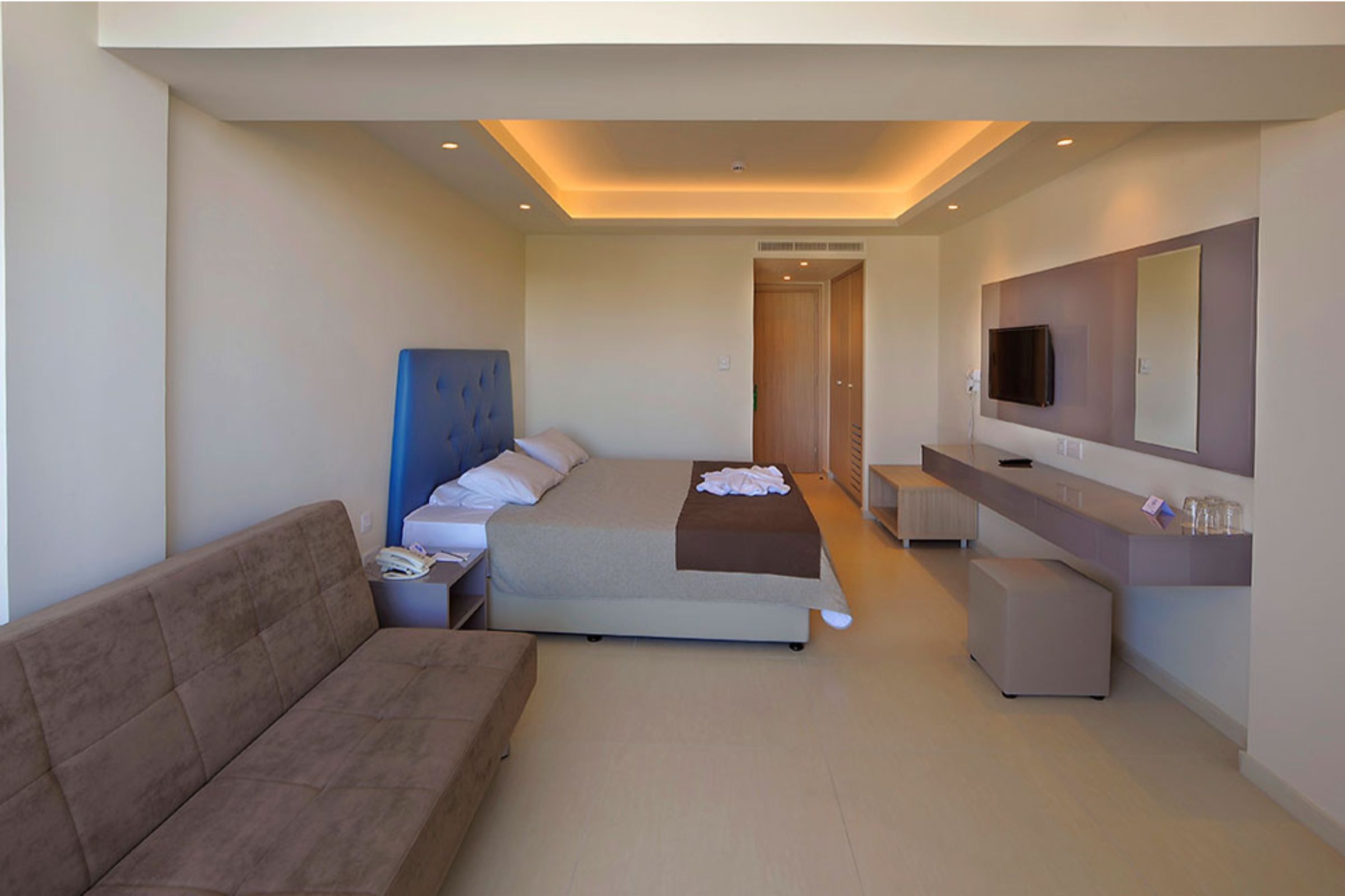 Double or Twin Deluxe Sea View