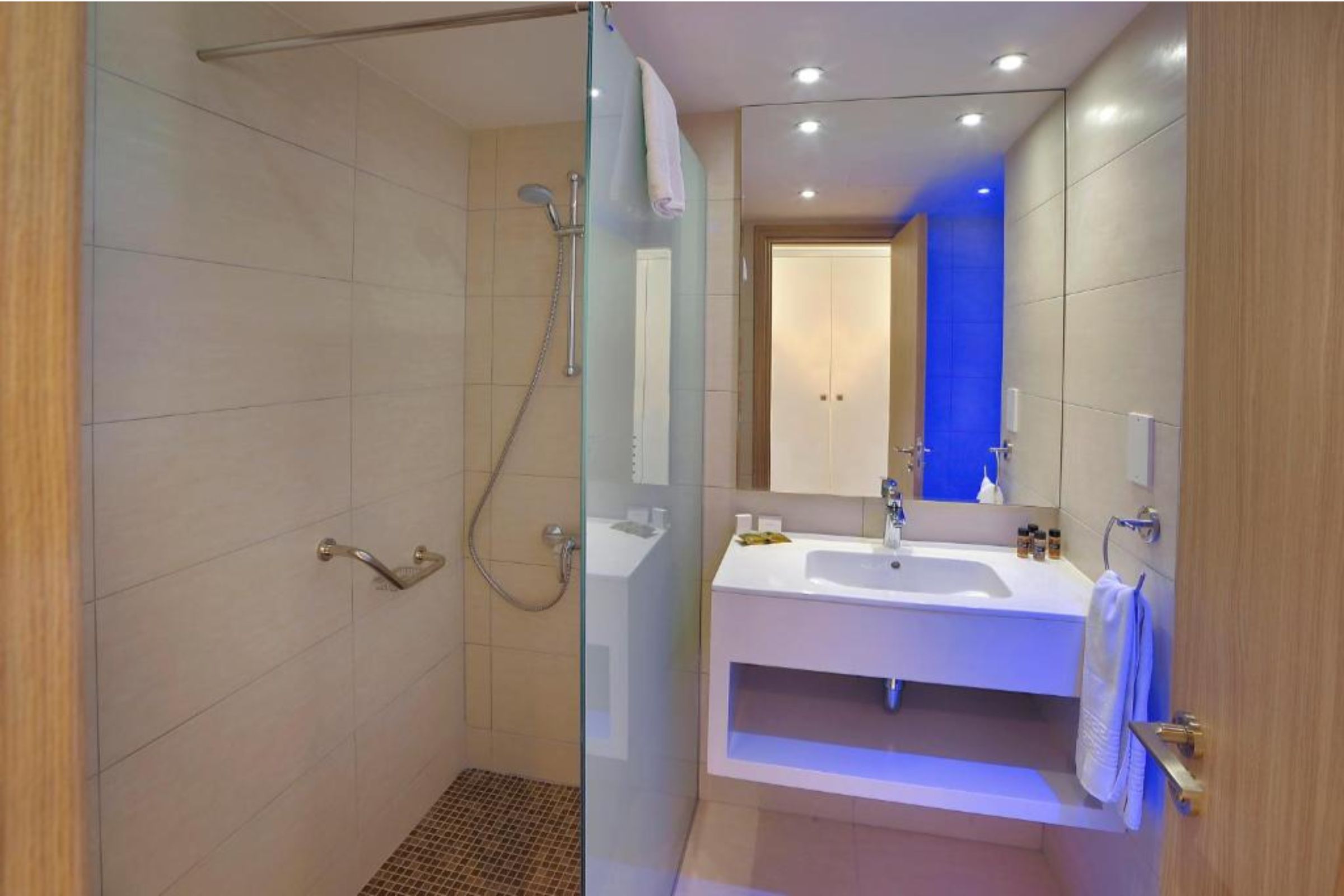 Double or Twin Sea View