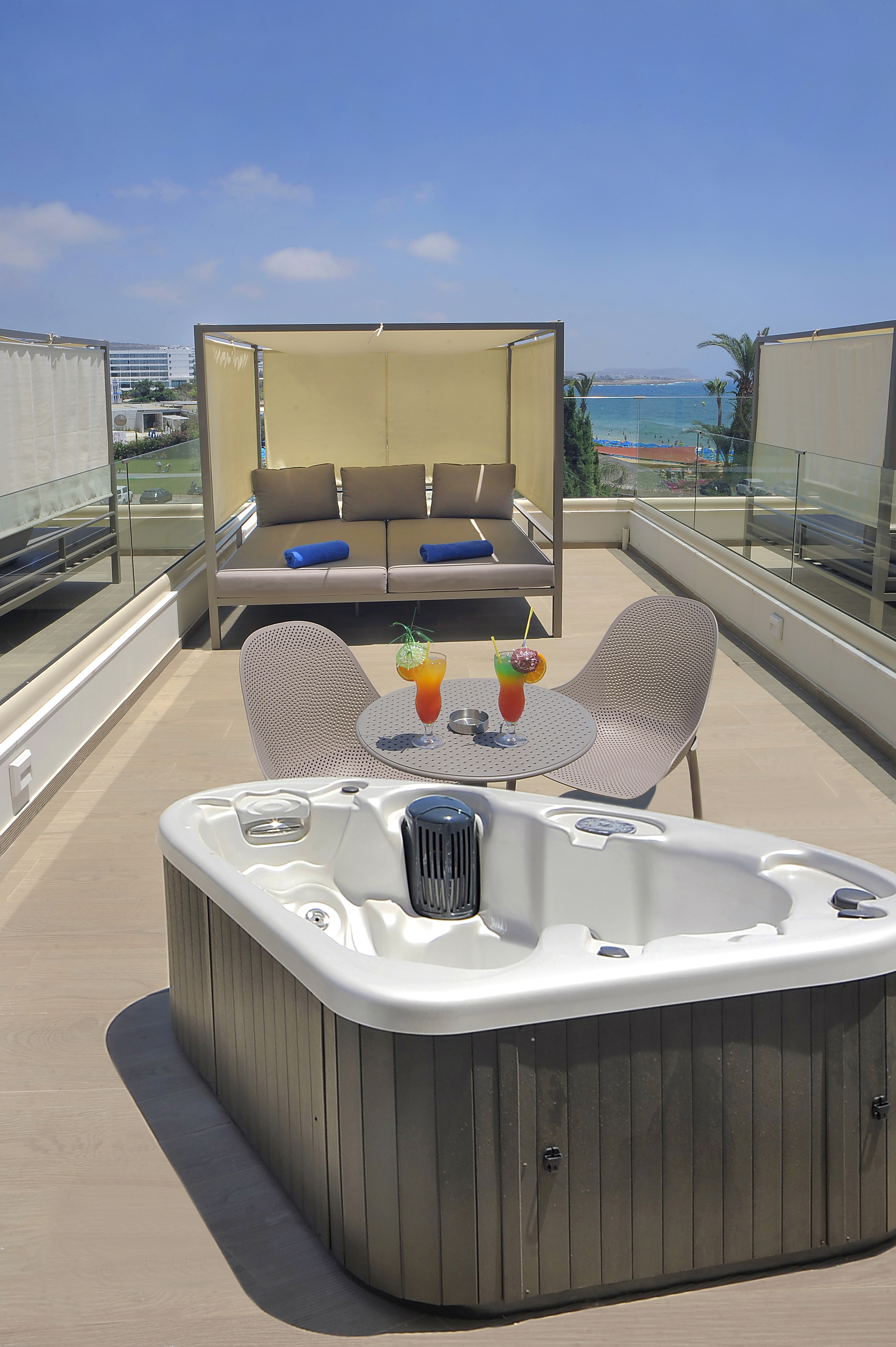 Double or Twin Deluxe Sea View