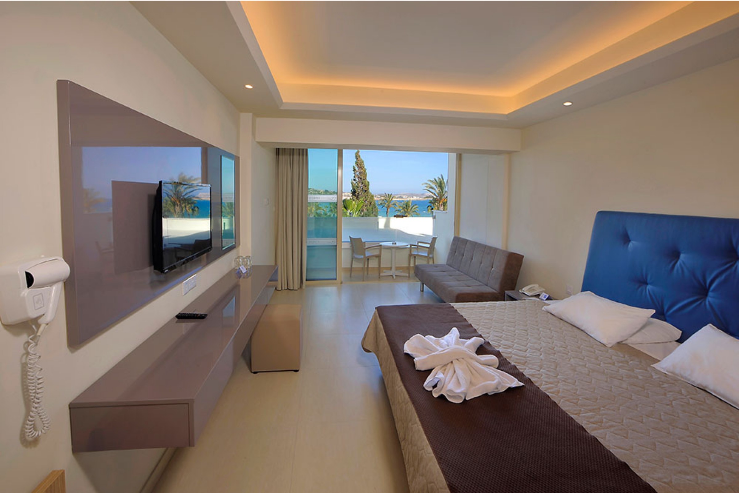 Double or Twin Deluxe Sea View
