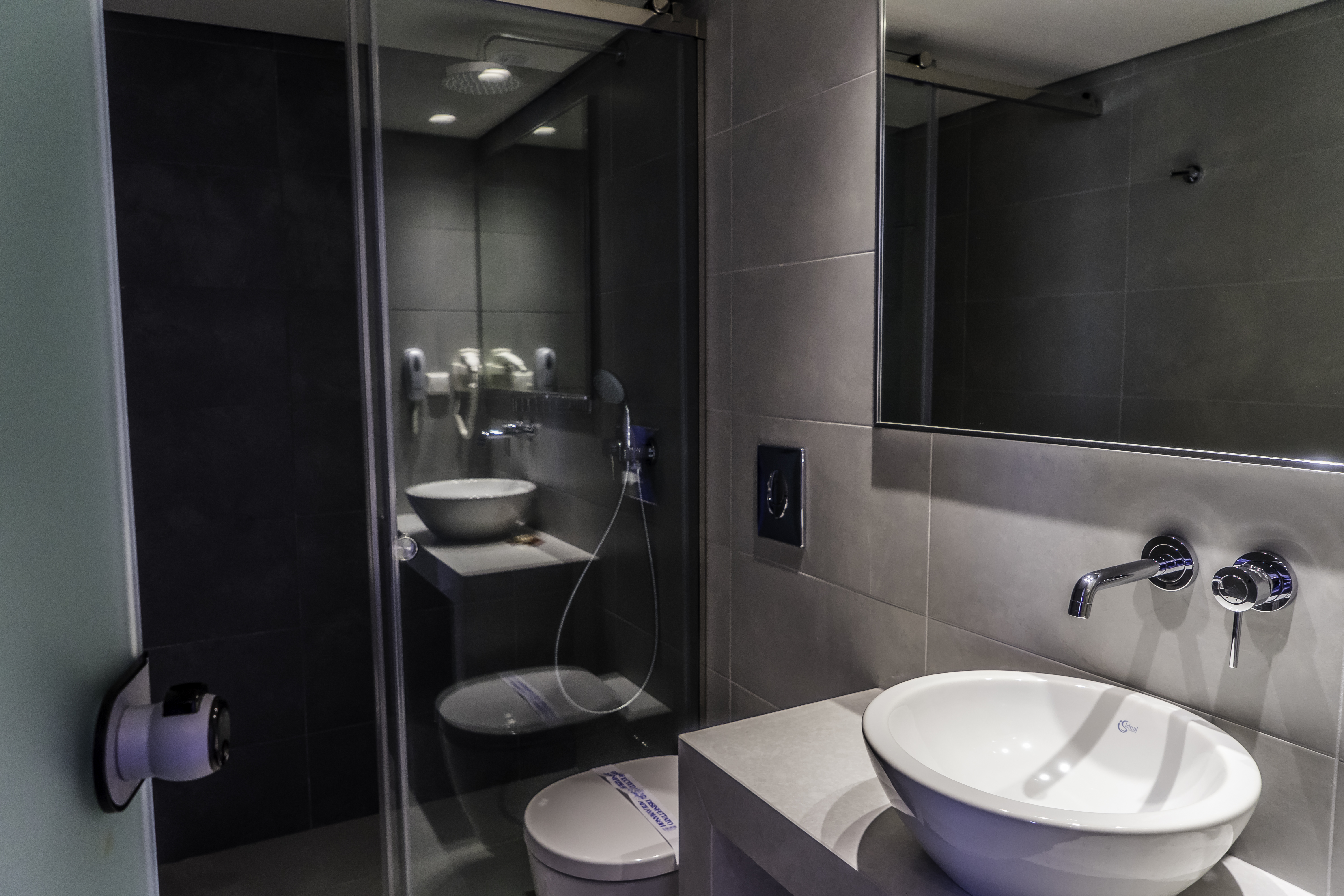 Double or Twin Deluxe with Jacuzzi