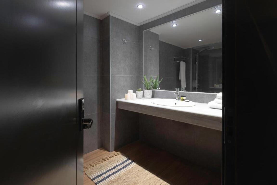 Double or Twin Deluxe