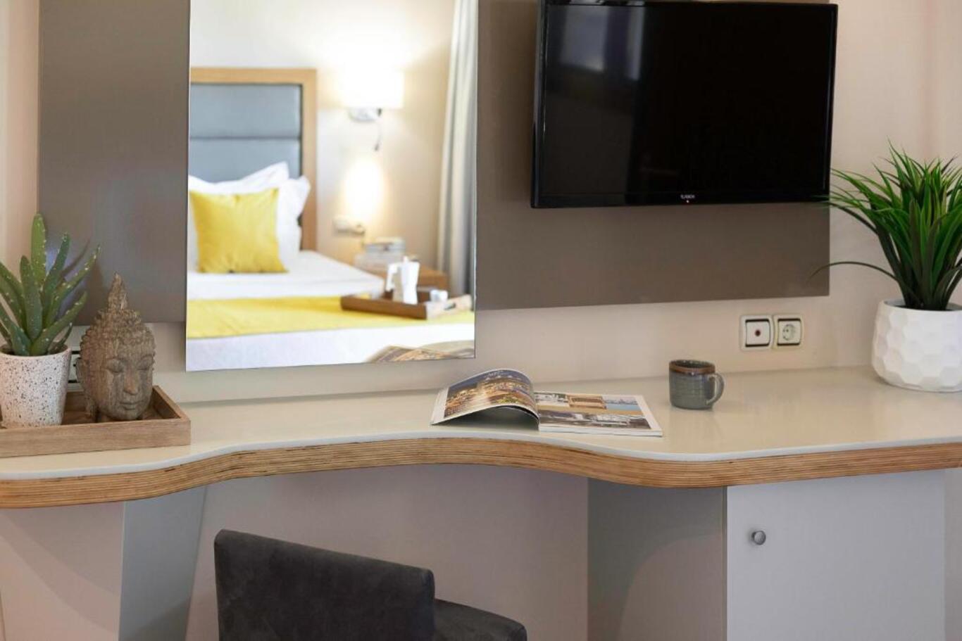 Double or Twin Standard