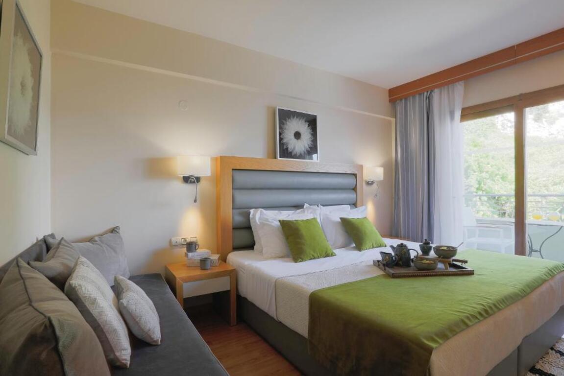 Double or Twin Deluxe