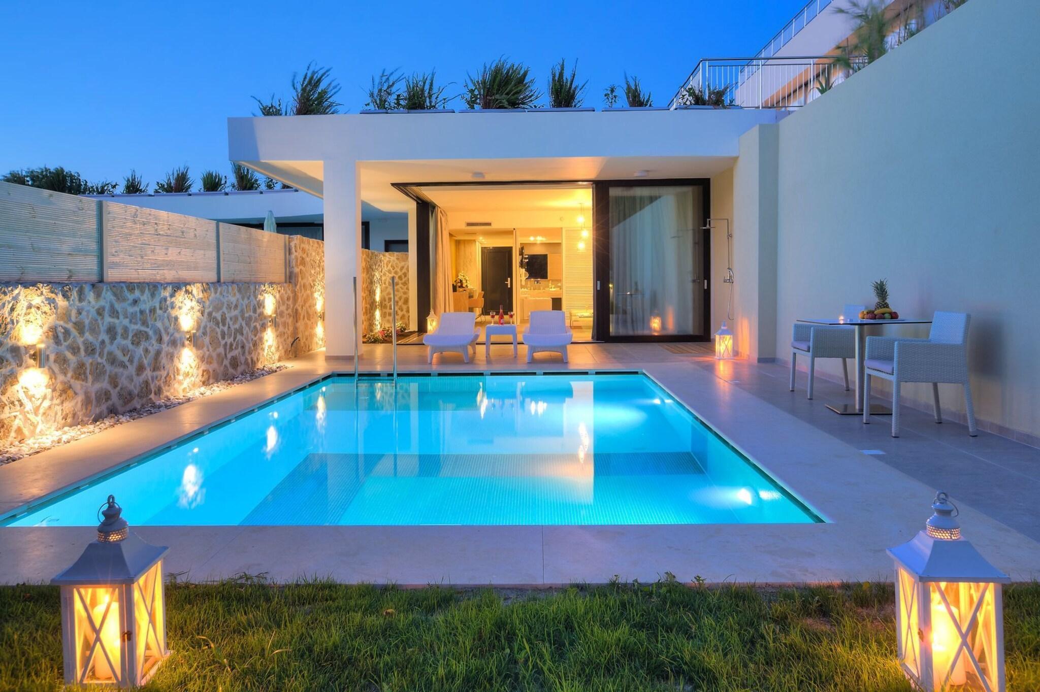 Suite with Private Pool