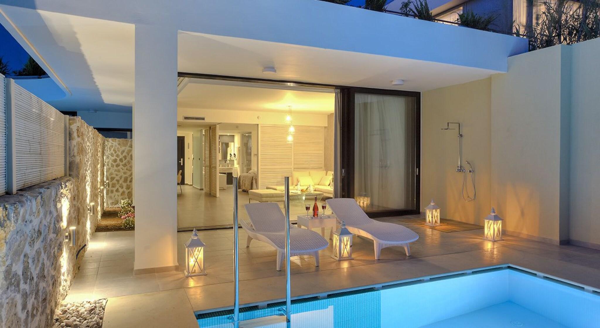 Suite with Private Pool