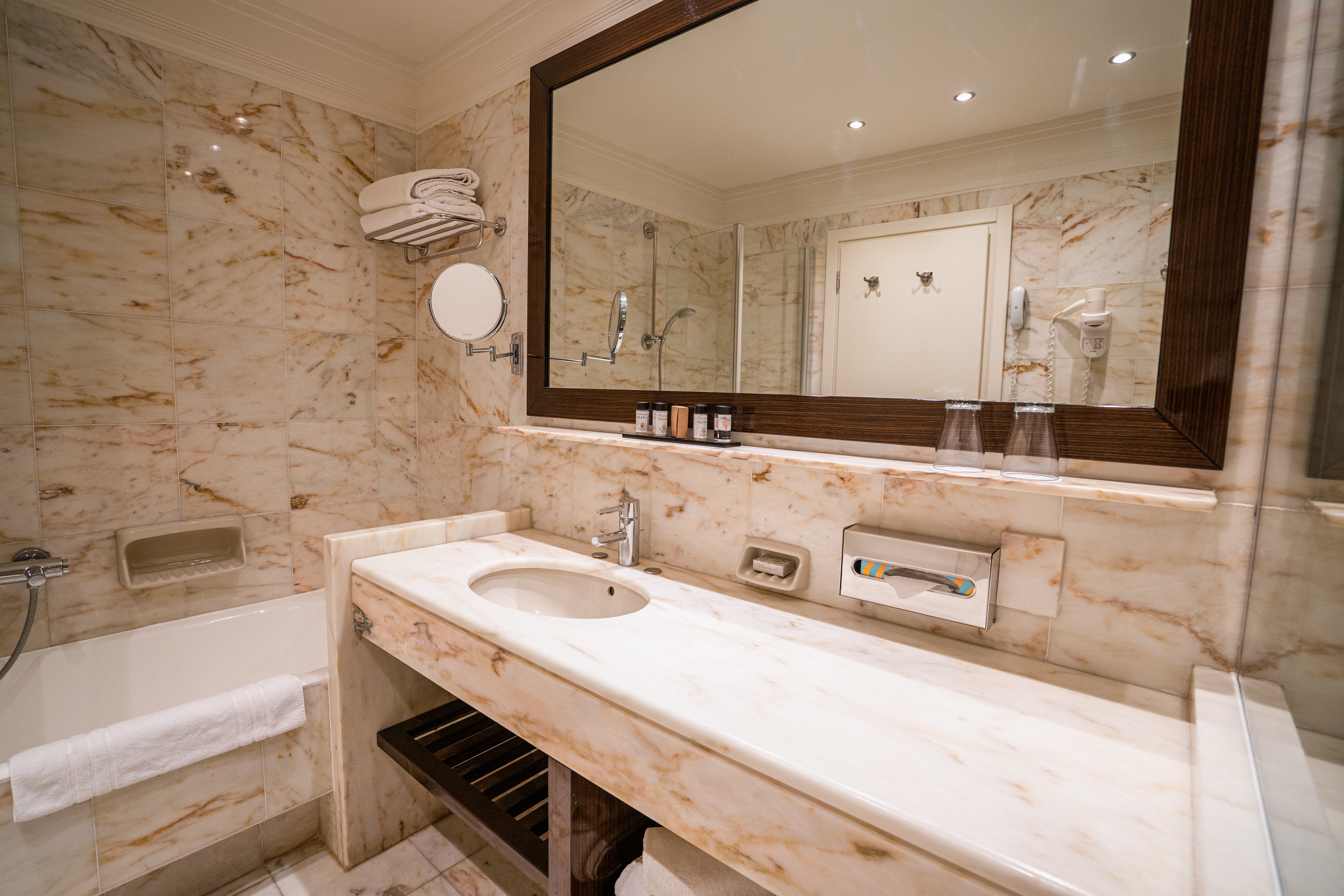 Double or Twin Deluxe Sea View