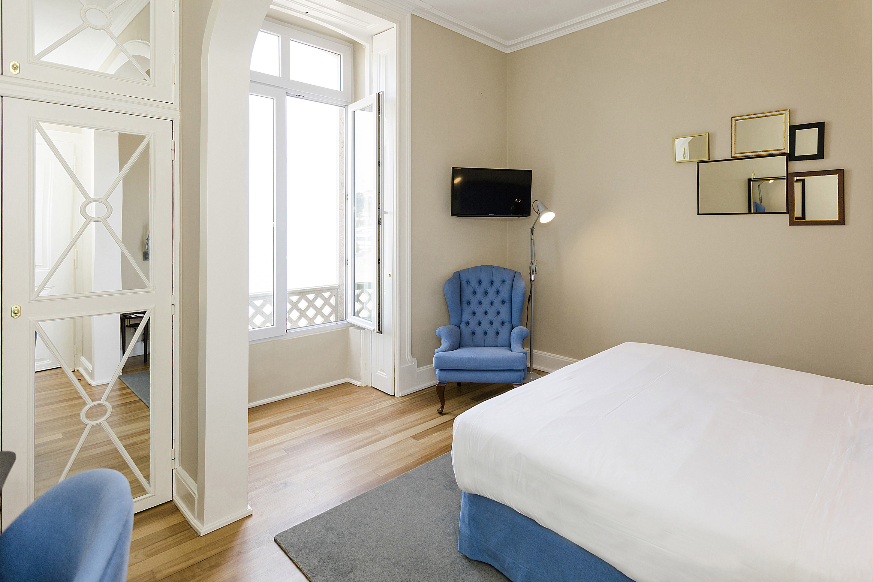 Double or Twin Standard