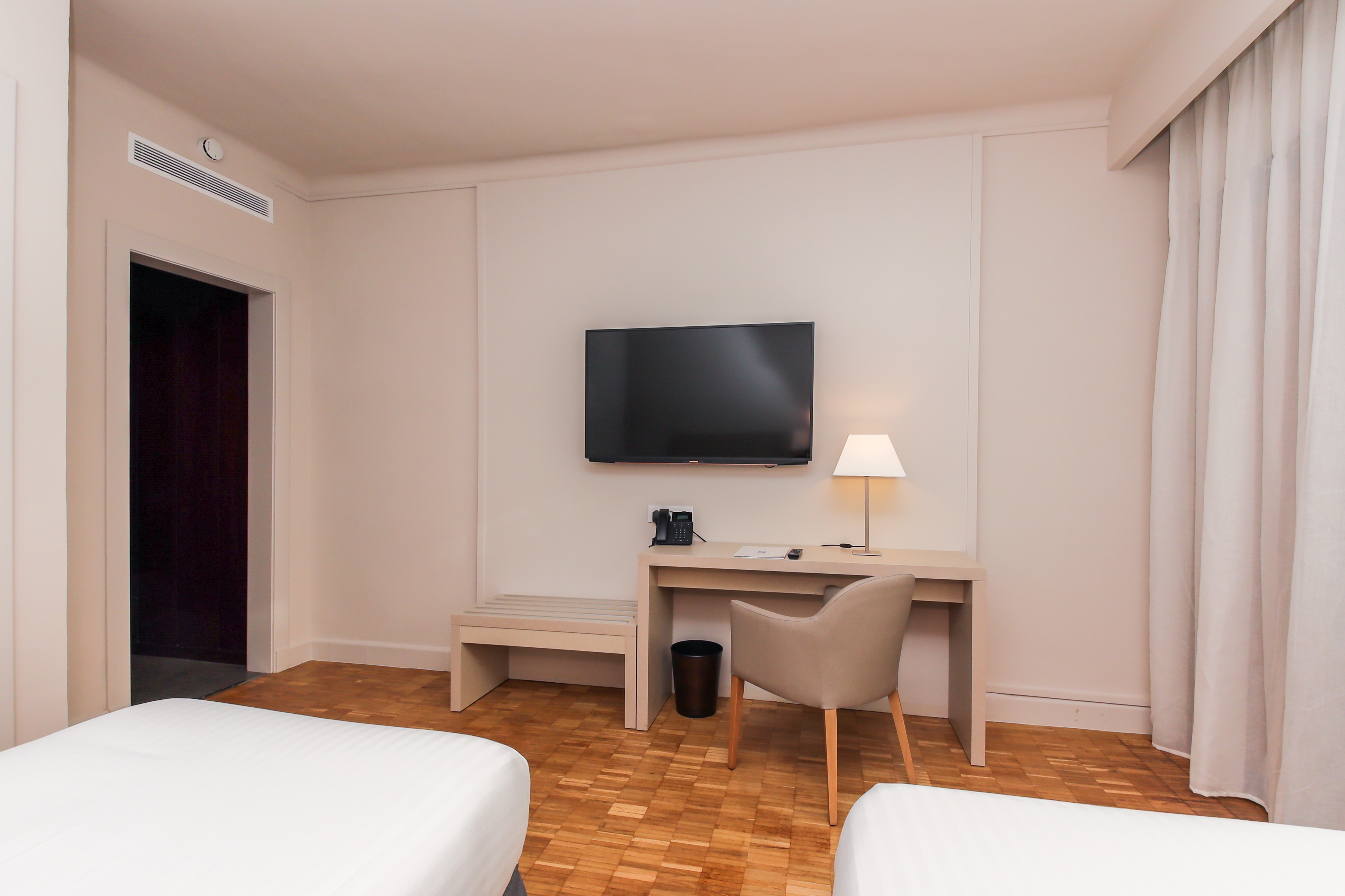 Double or Twin Deluxe