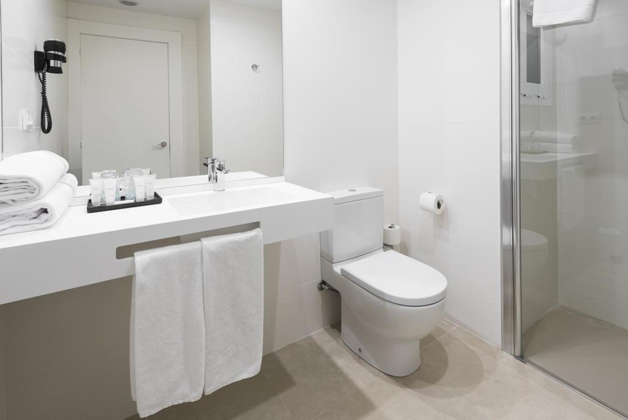 Double Single Executive