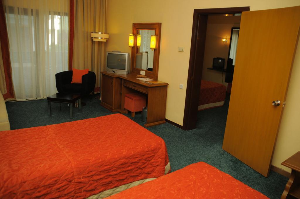 Family Room Standard