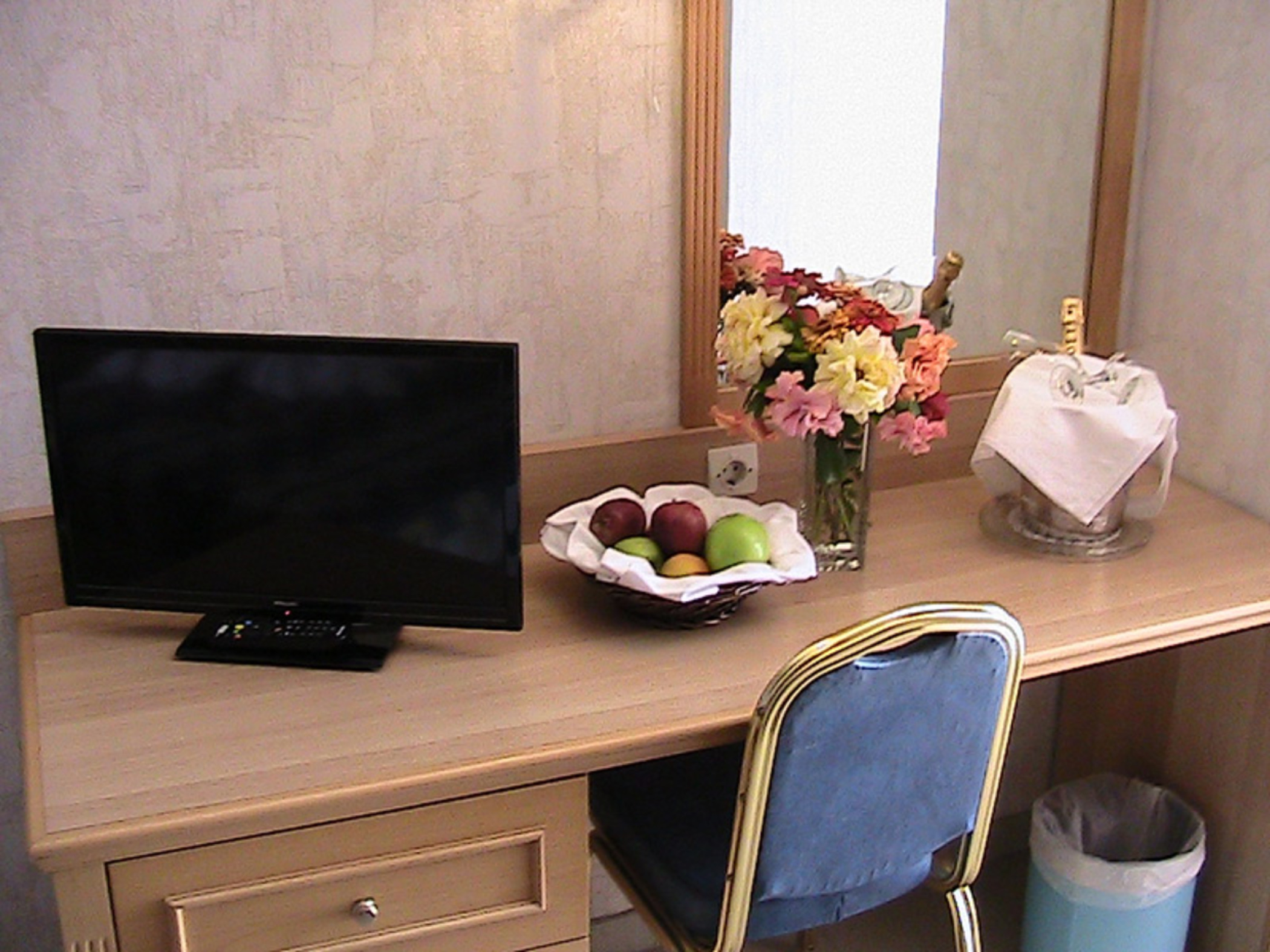 Double or Twin Standard