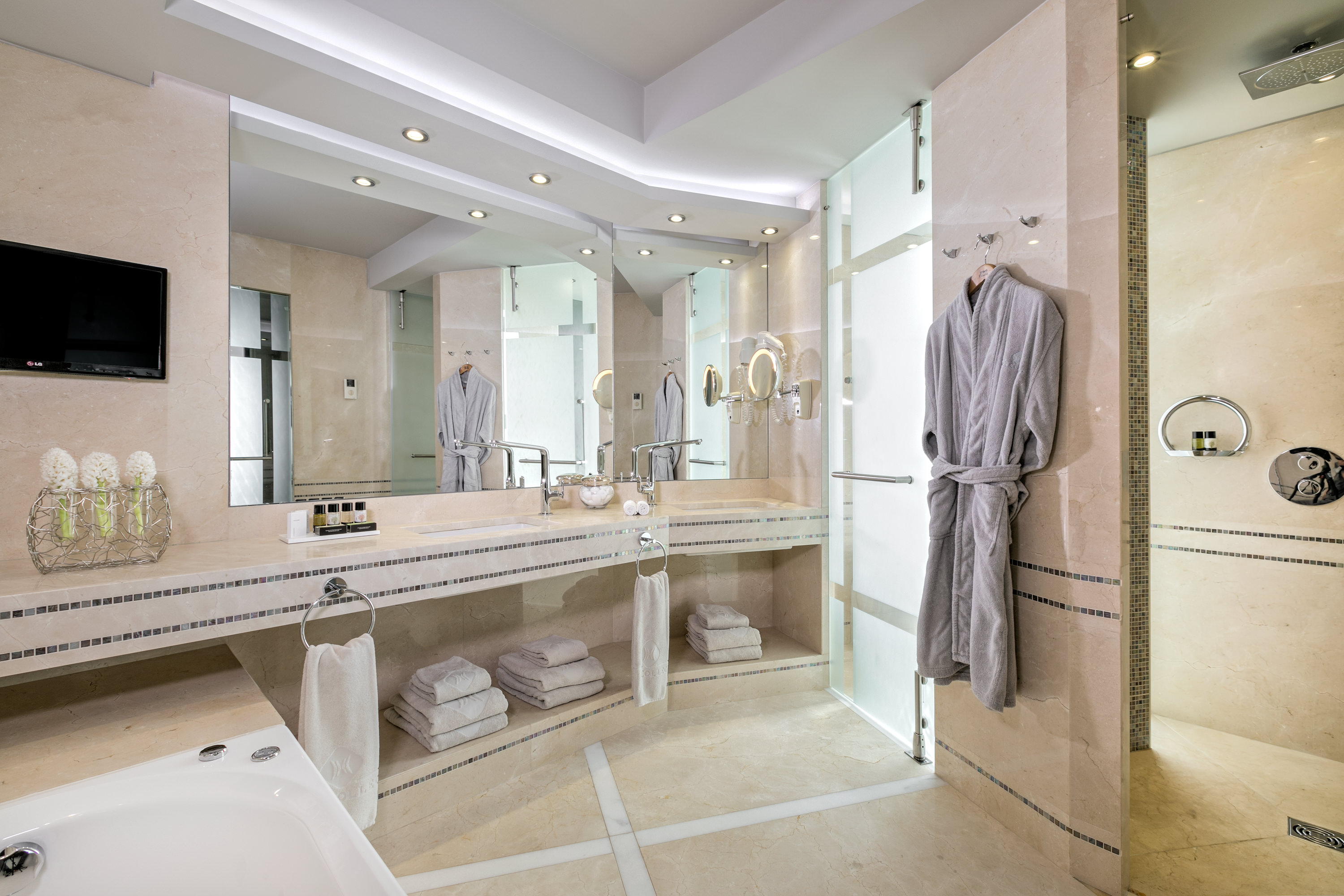 Suite Deluxe Capacity 2