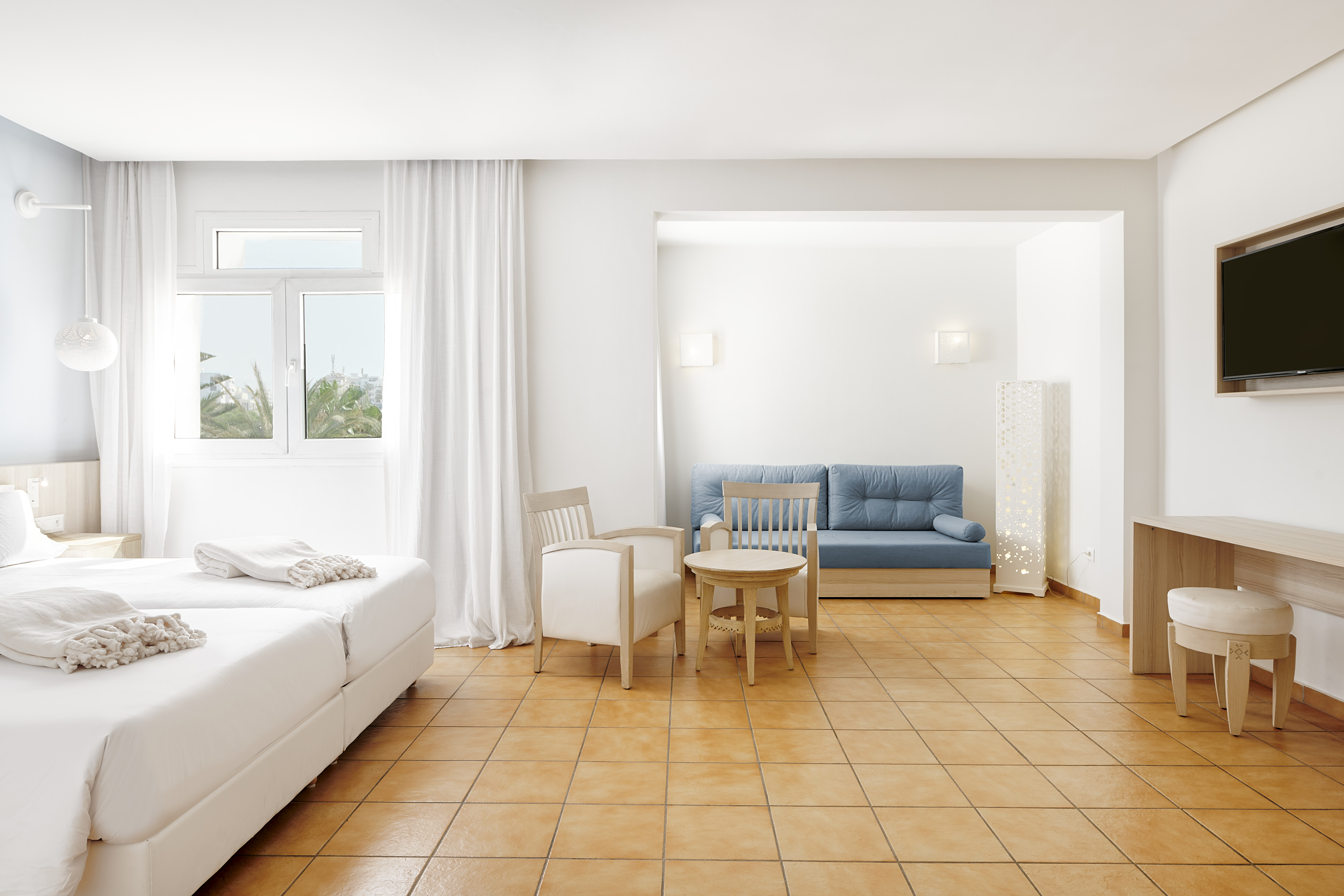 Double or Twin Standard