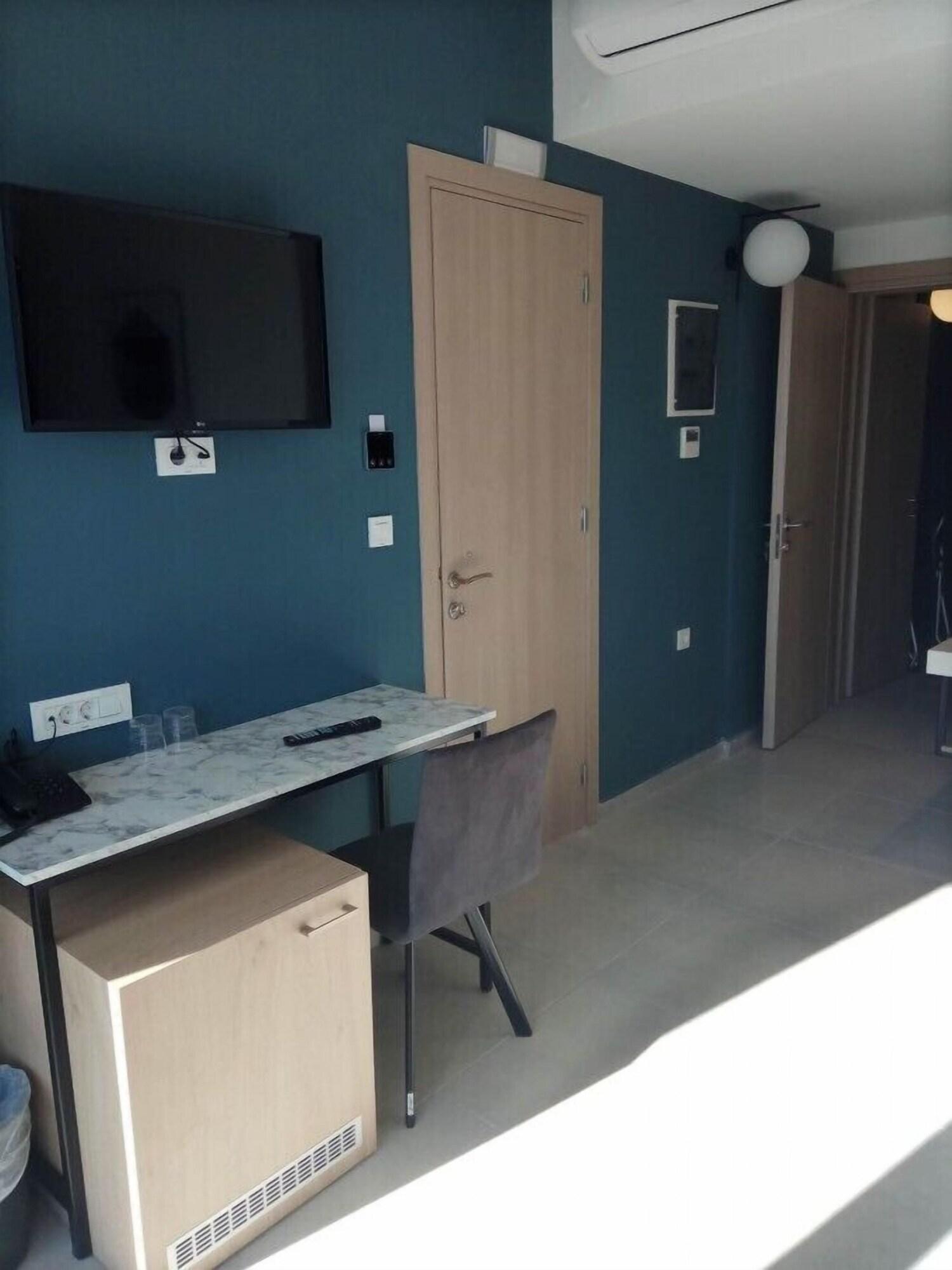 Quadruple Connecting Room