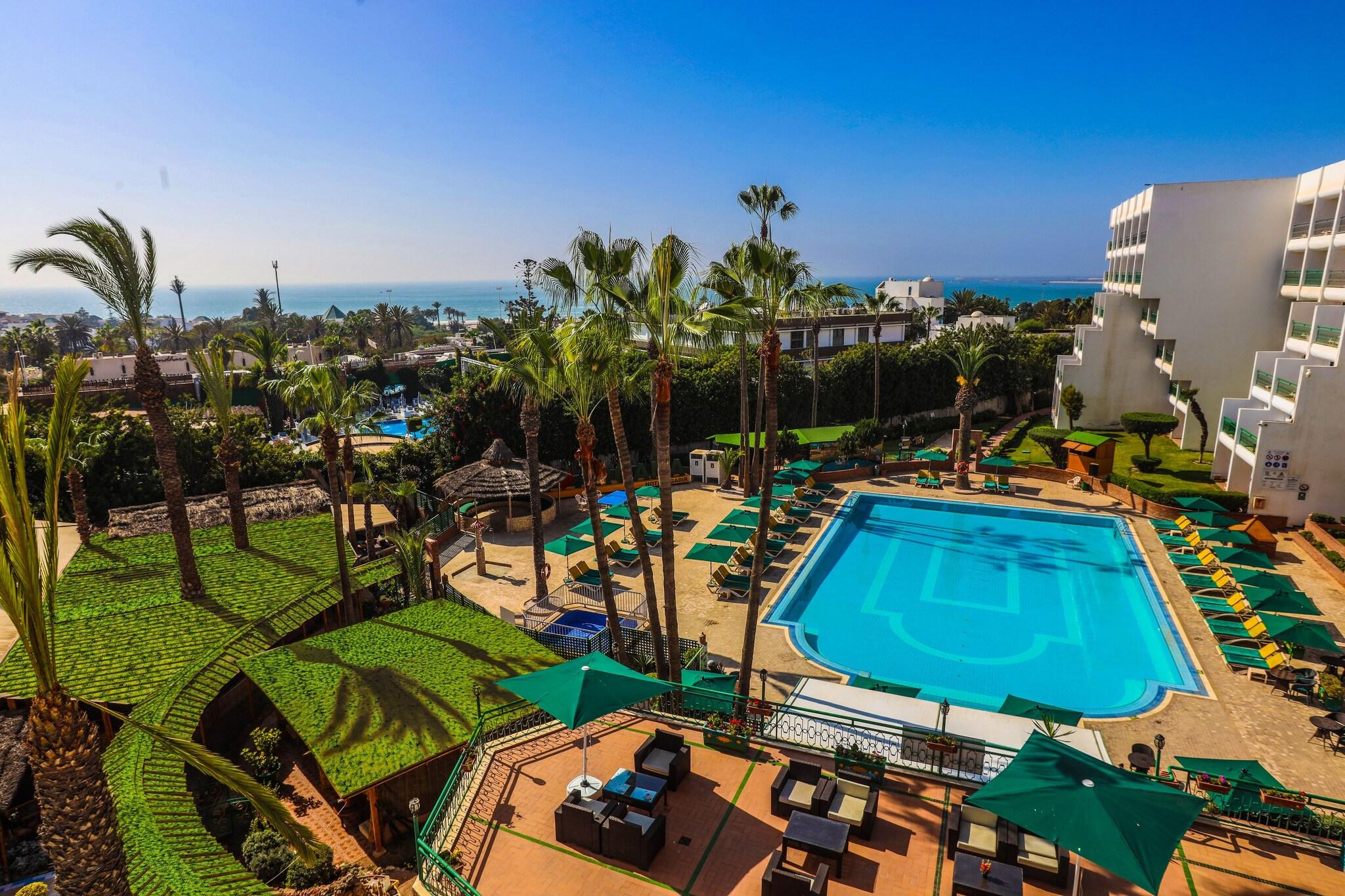 Junior Suite Queen Size Bed