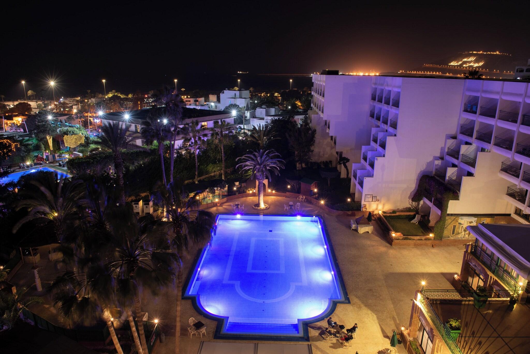 Junior Suite Queen Size Bed