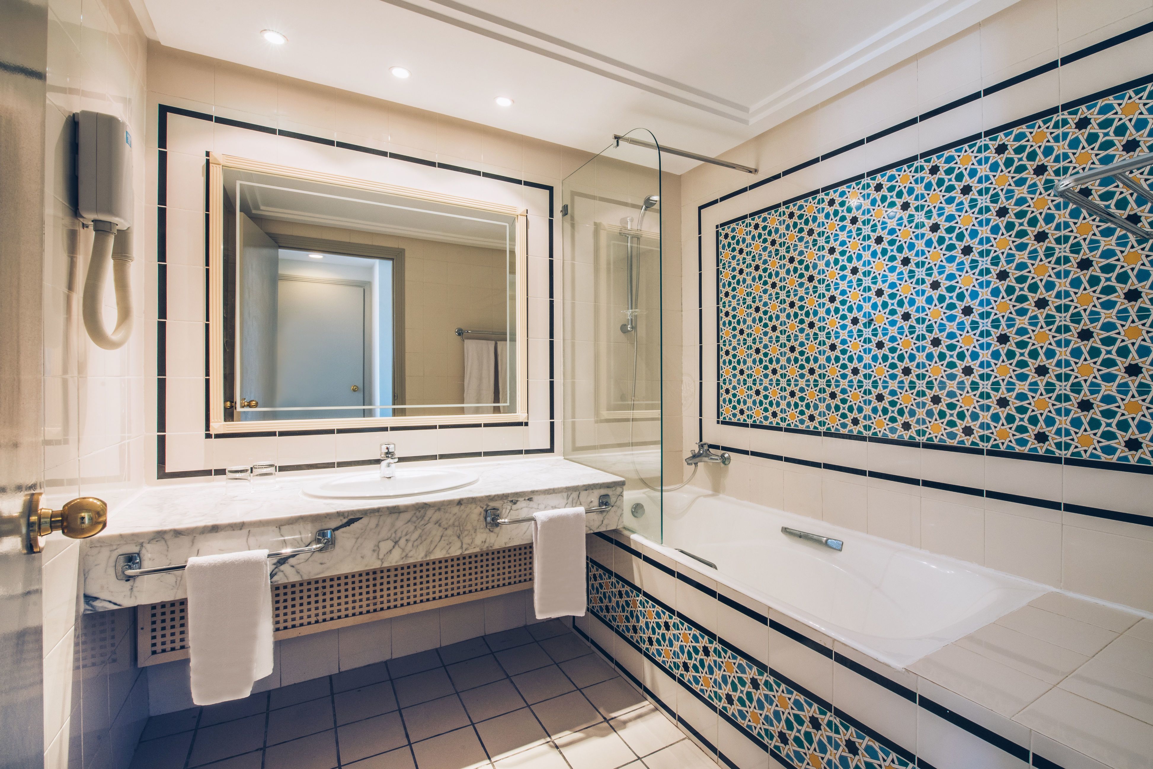 Double Single Side Sea View