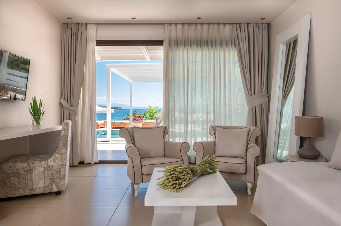 Suite Sea View with Private Pool