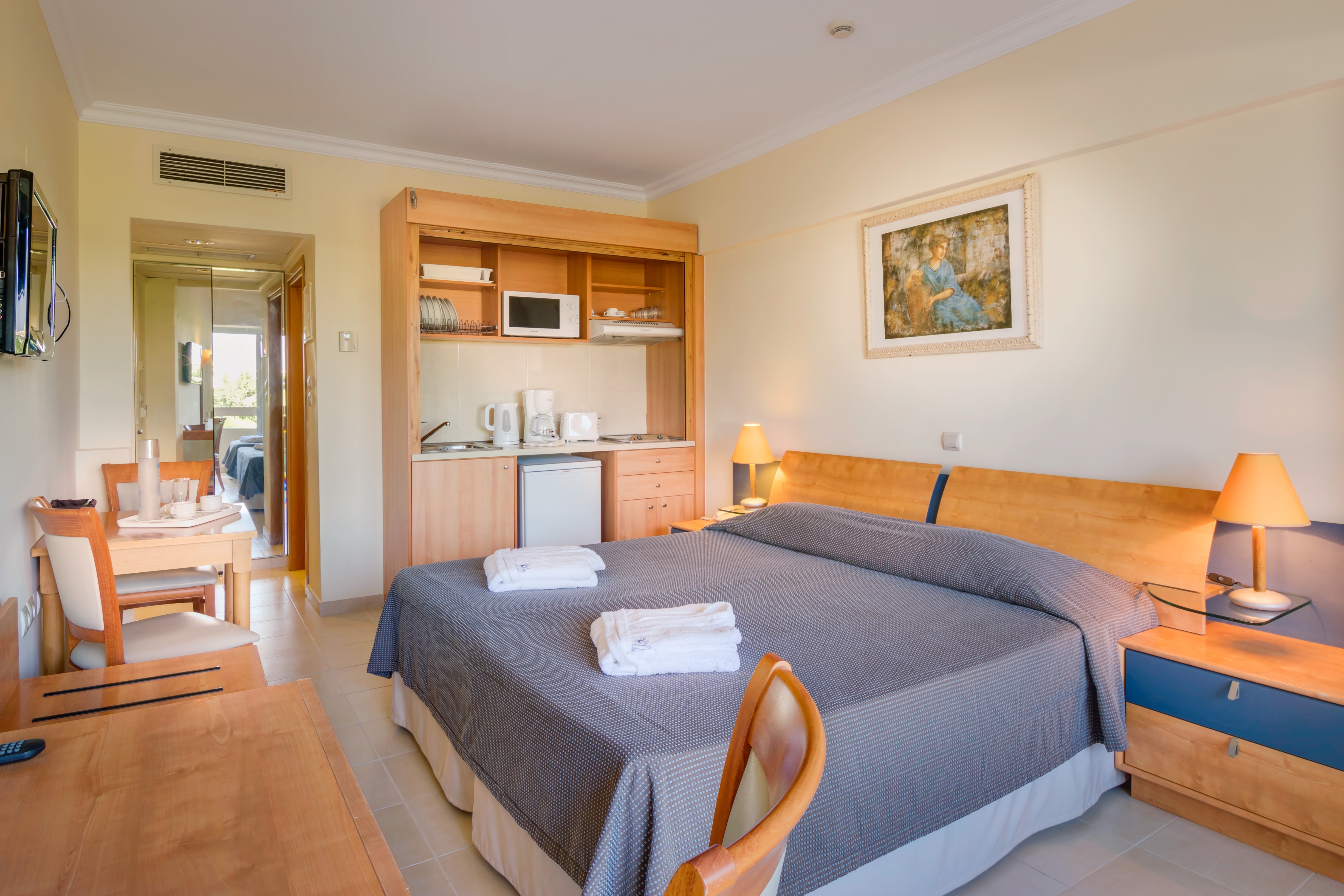 Studio Superior Garden View