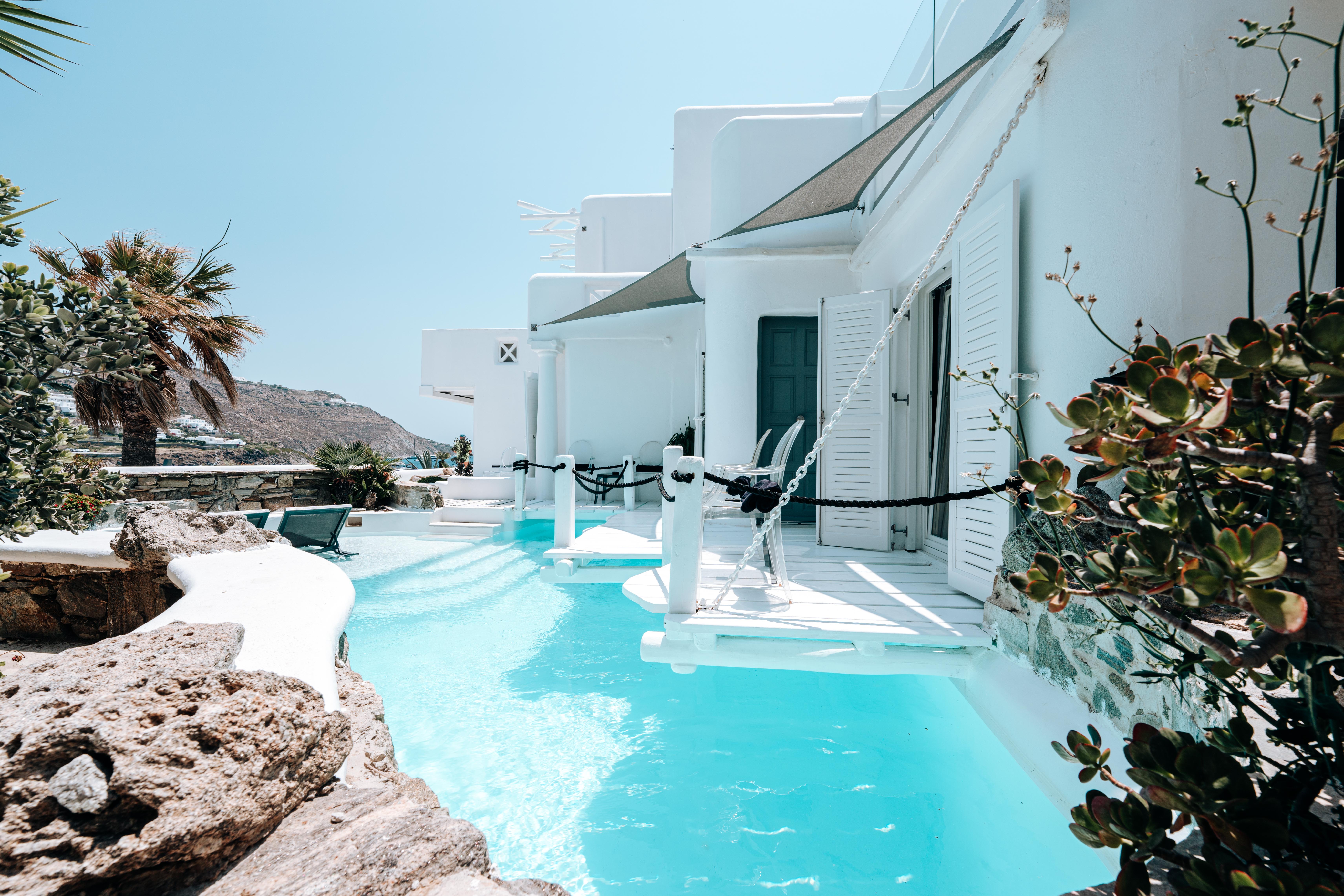 Suite Two Bedrooms with Private Pool