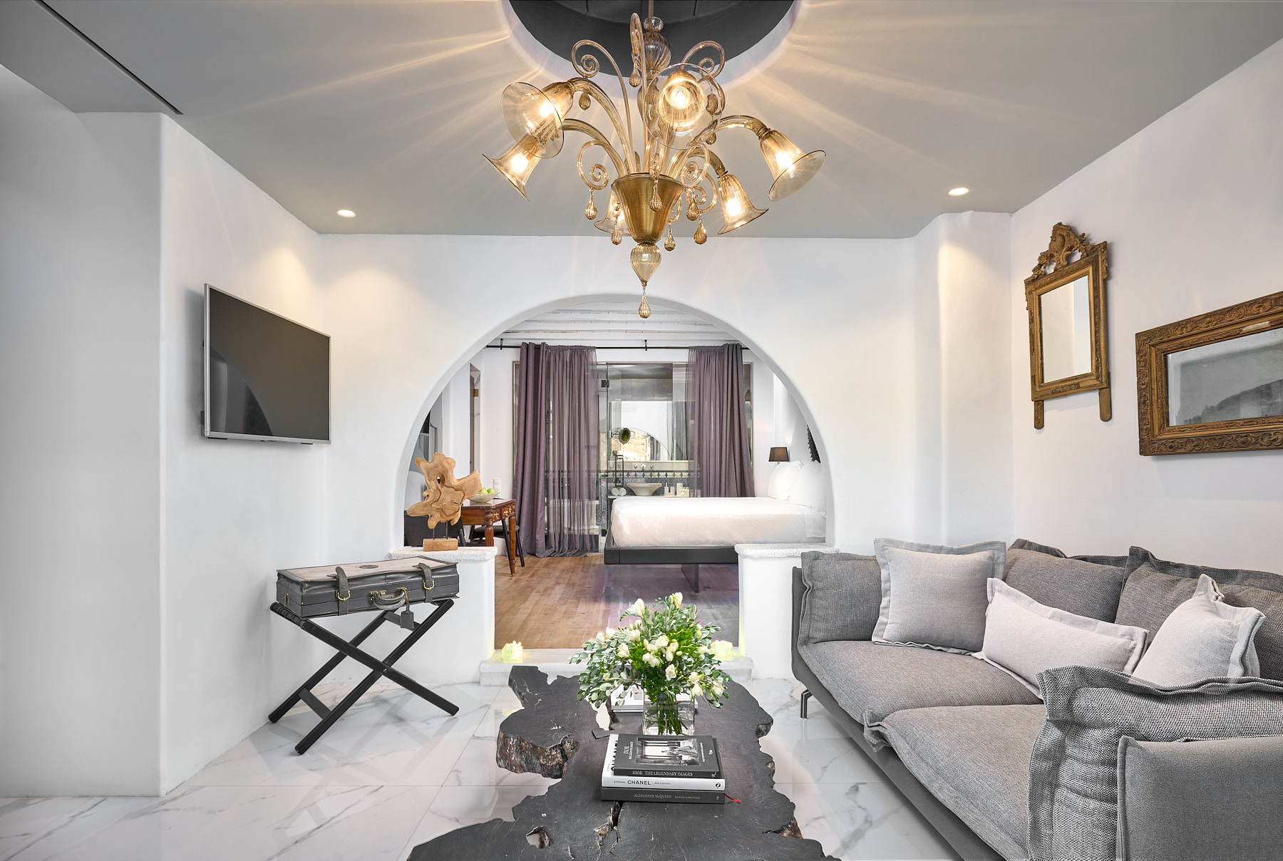 Suite Two Bedrooms Two Bathrooms