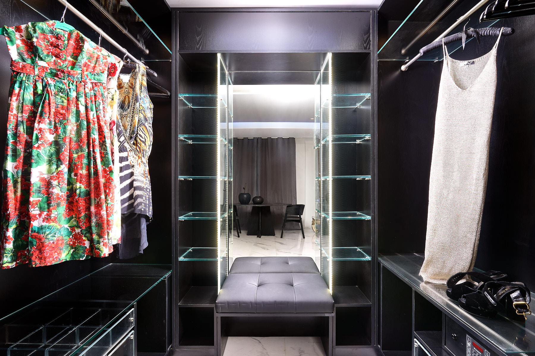 Suite Two Bedrooms Two Bathrooms