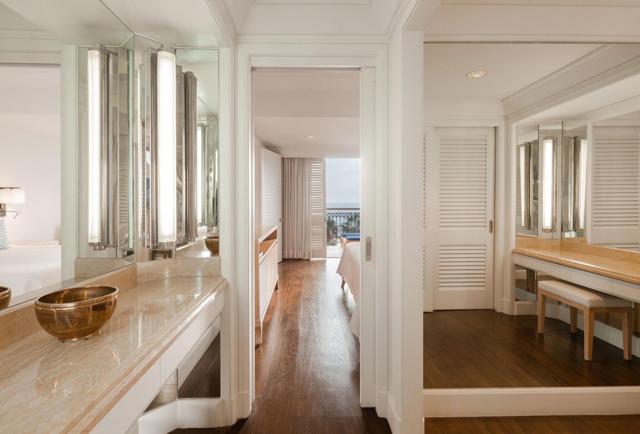 Suite Deluxe with Views