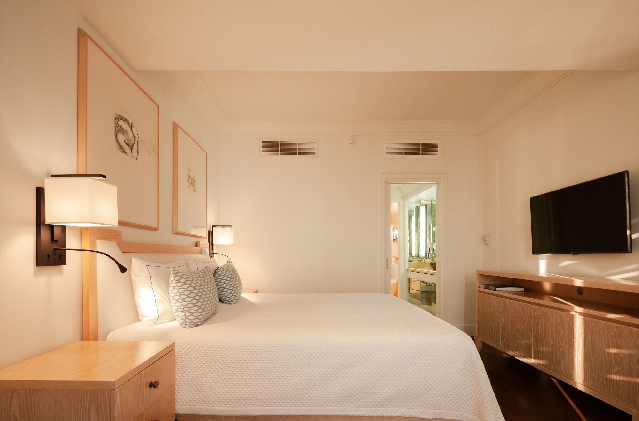 Suite Deluxe with Views