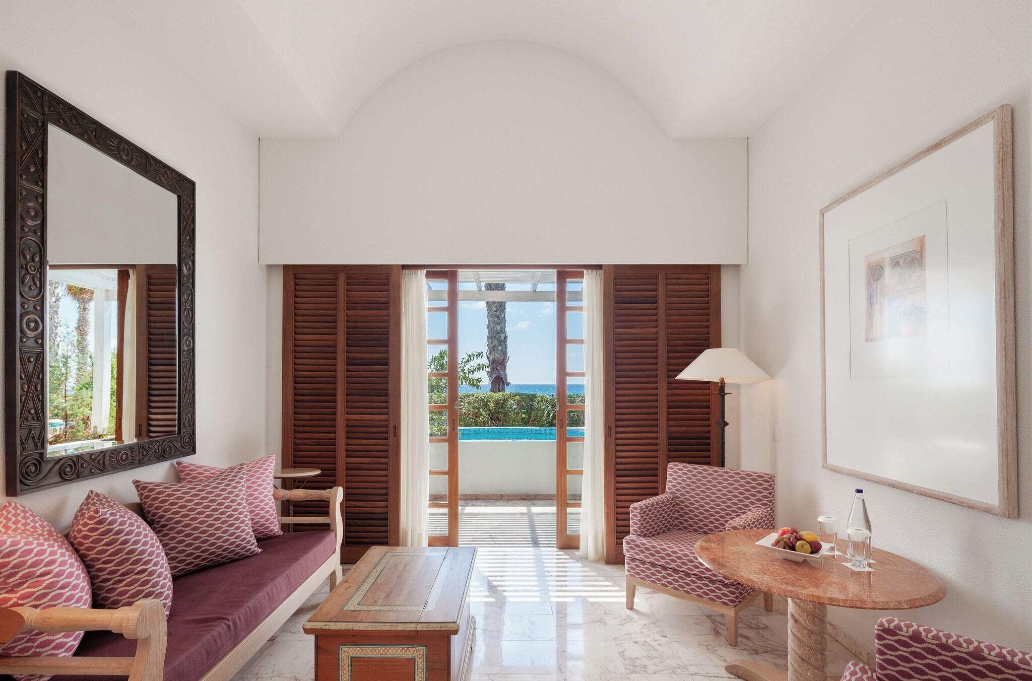 Studio King Size Bed