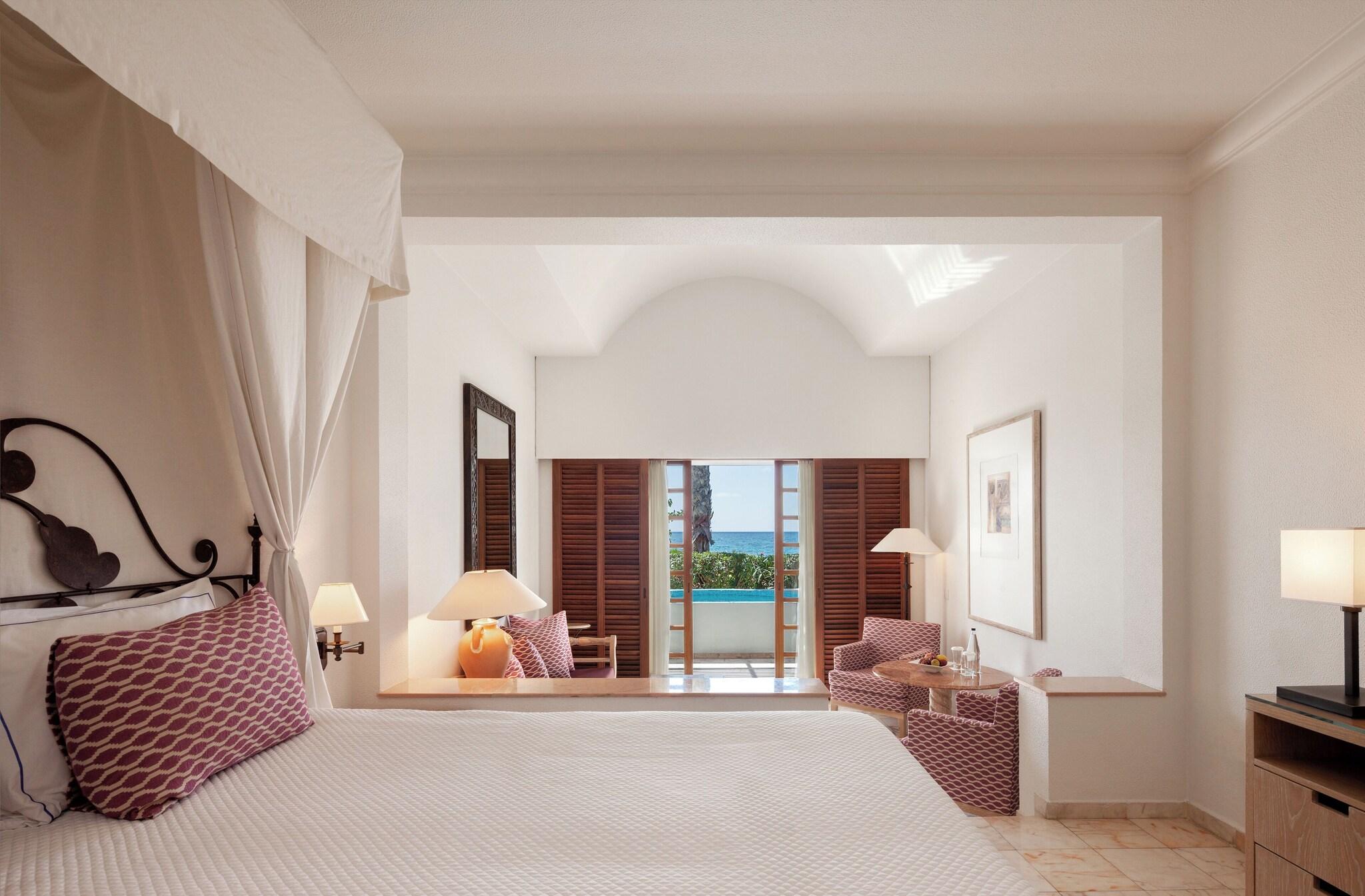 Studio King Size Bed