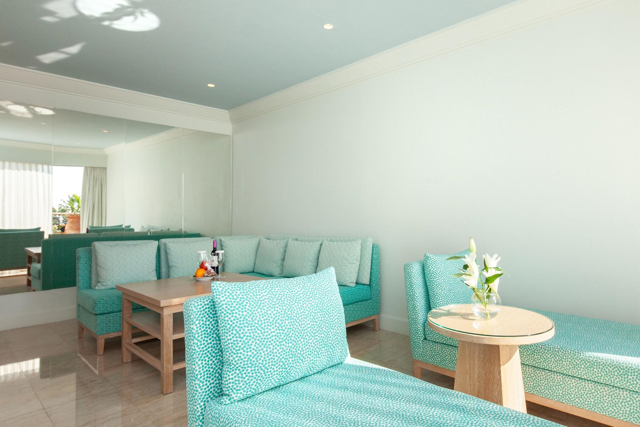 Suite Superior with Views