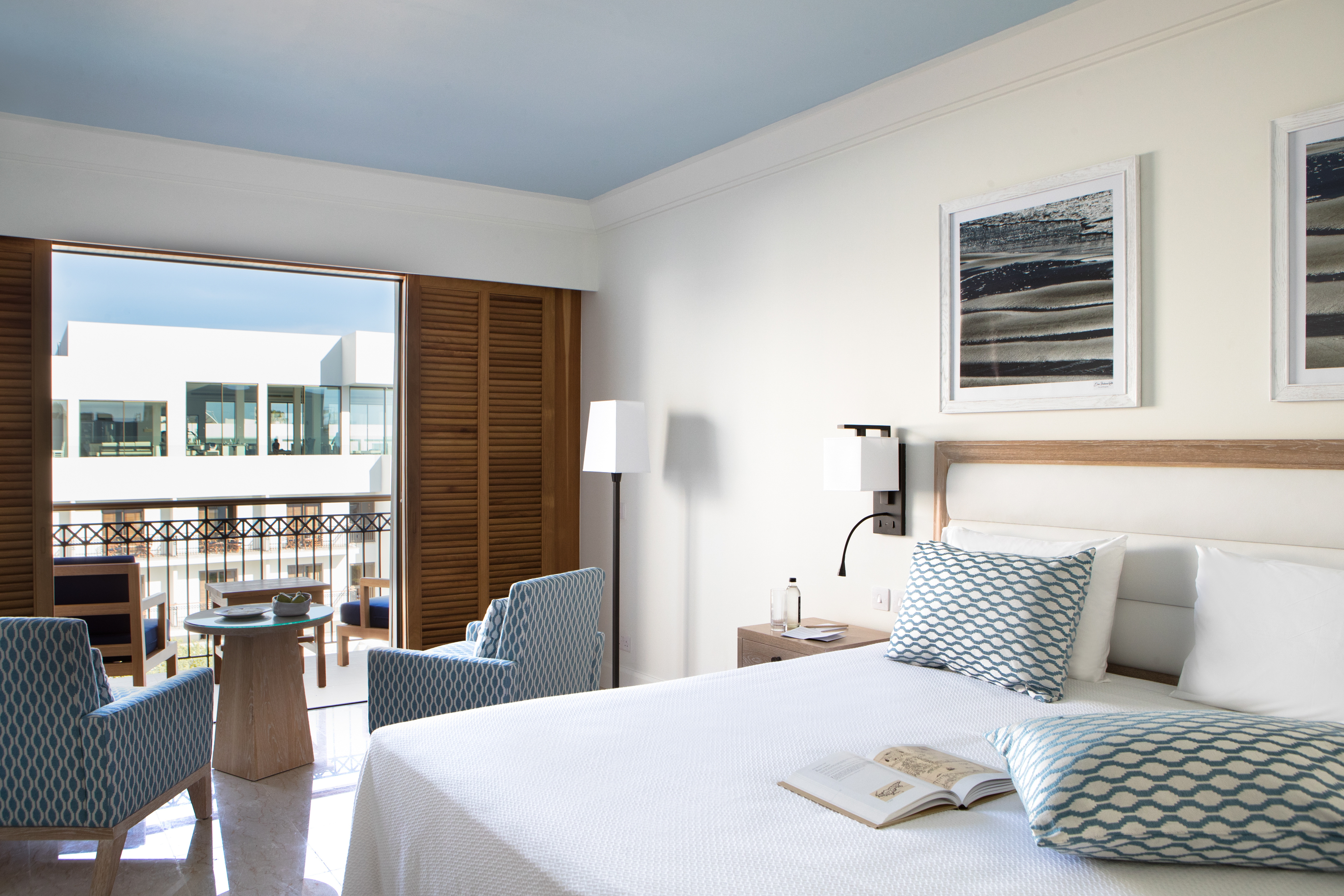 Double or Twin Side Sea View