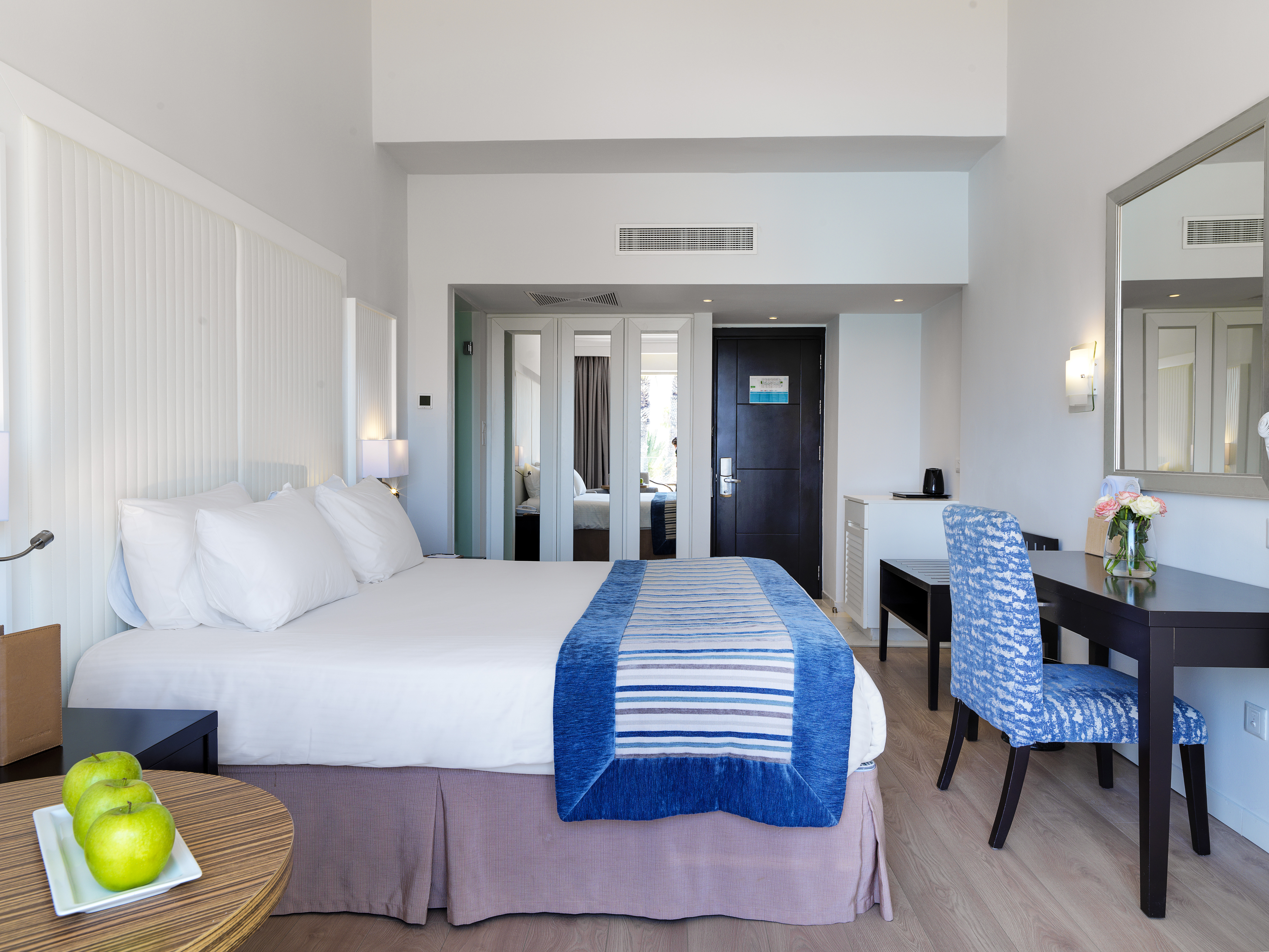 Double or Twin Deluxe Pool View