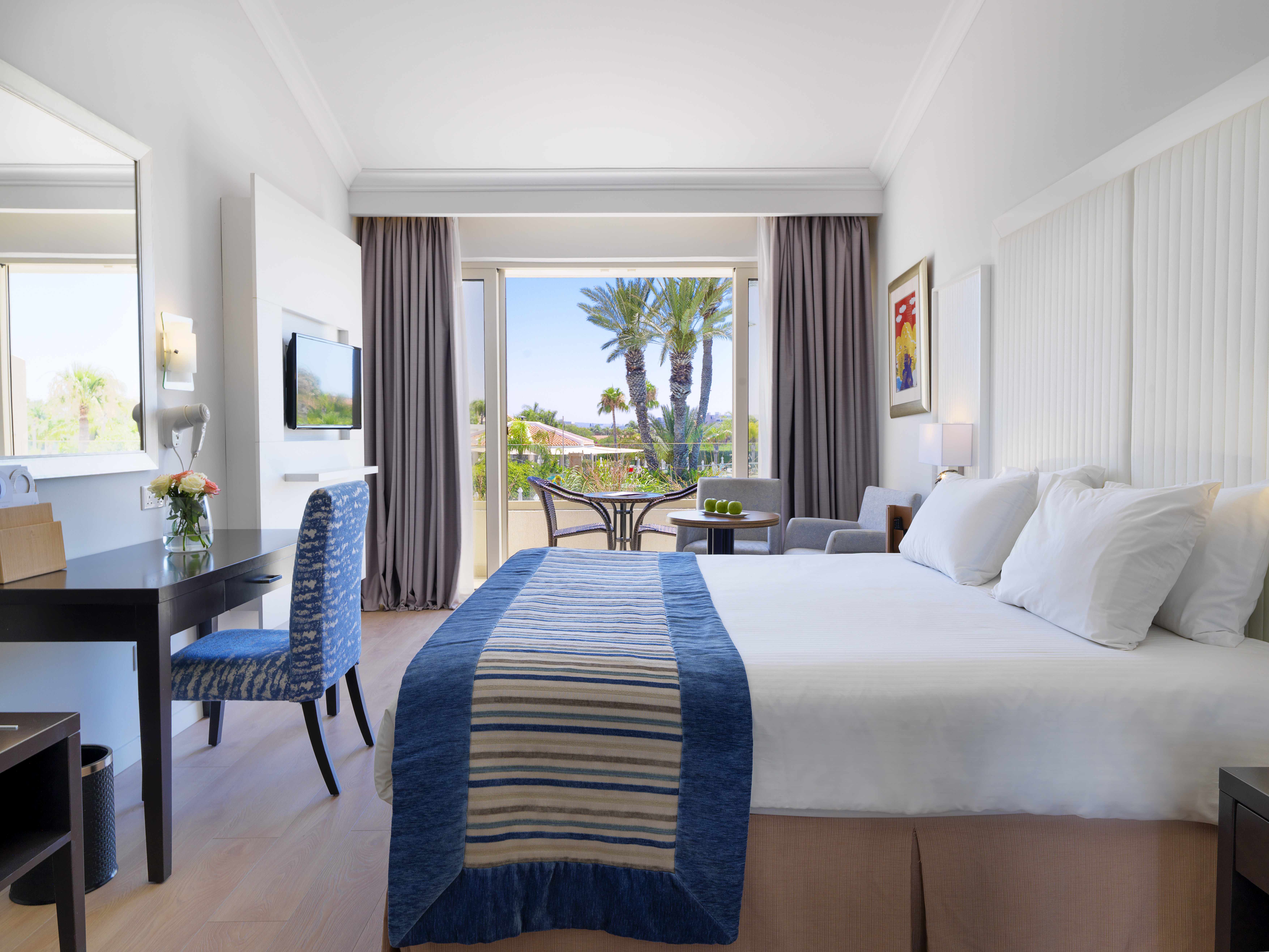 Double or Twin Deluxe Pool View