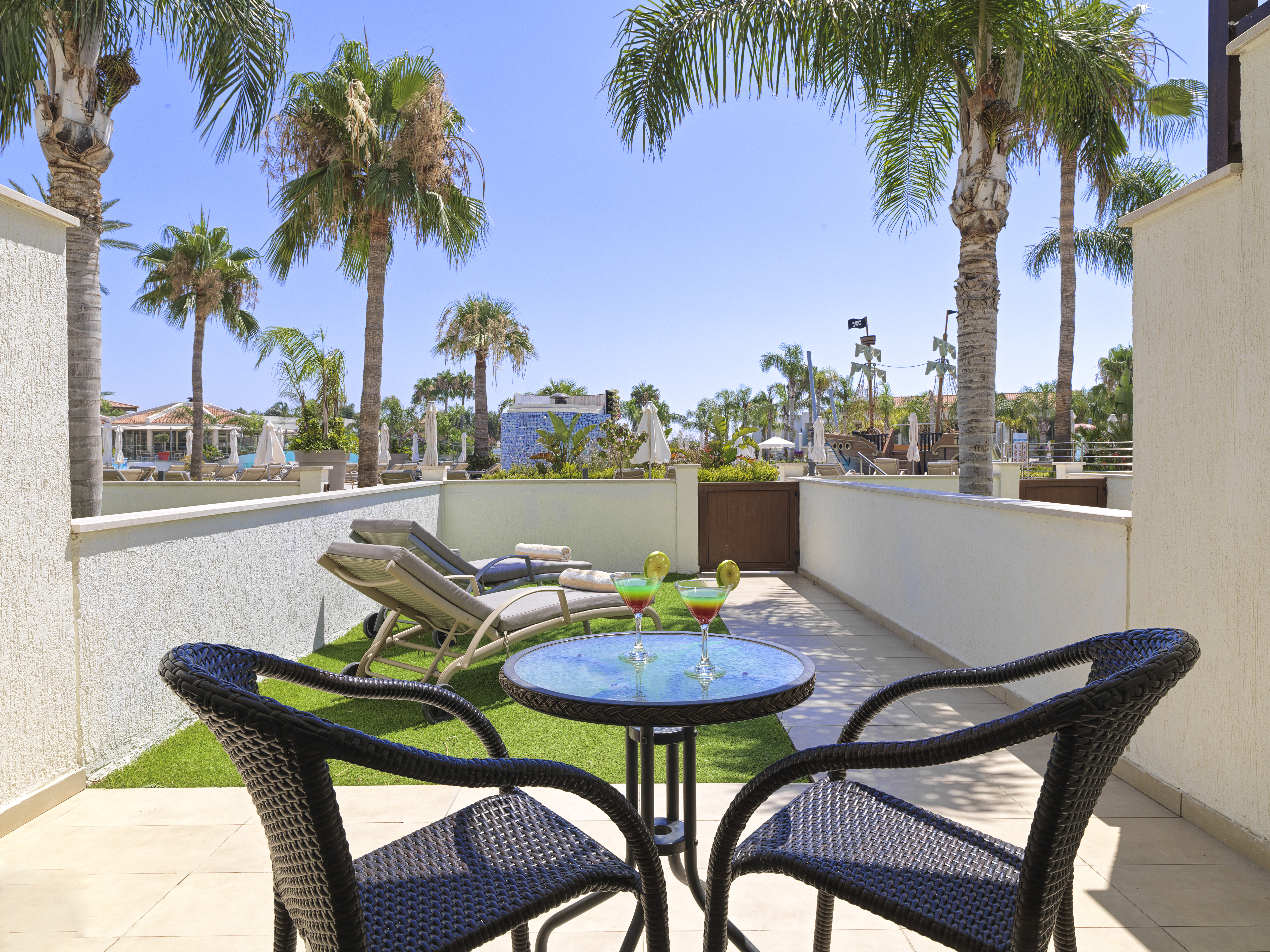 Junior Suite Pool View