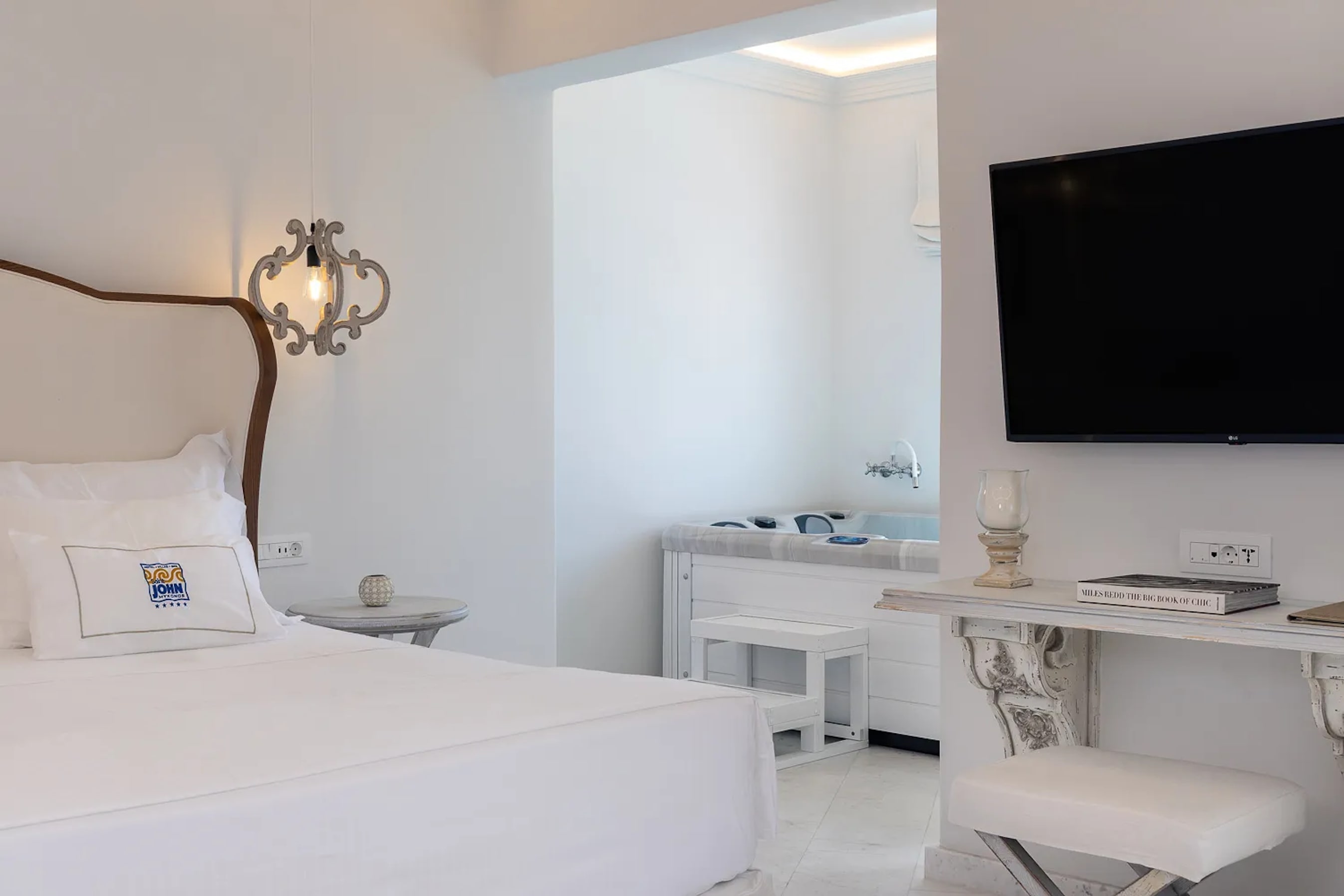 Junior Suite with Private Pool