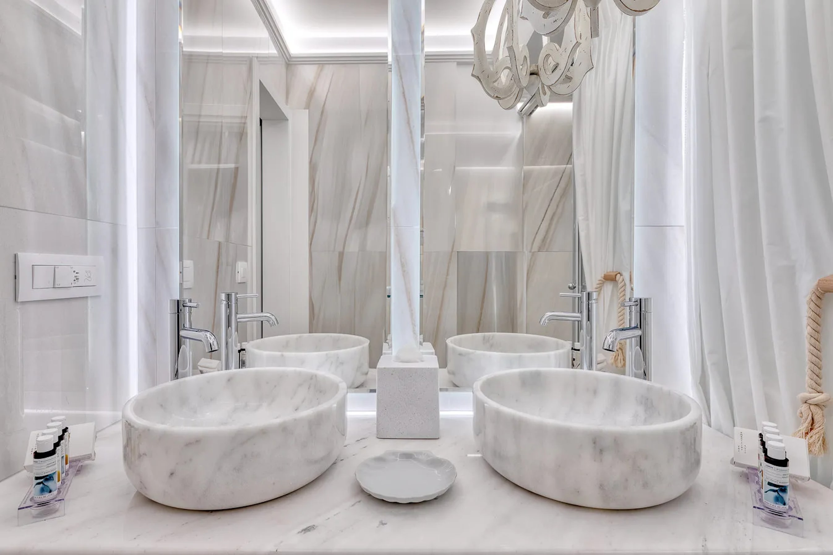 Suite Two Bedrooms with Air Conditioning