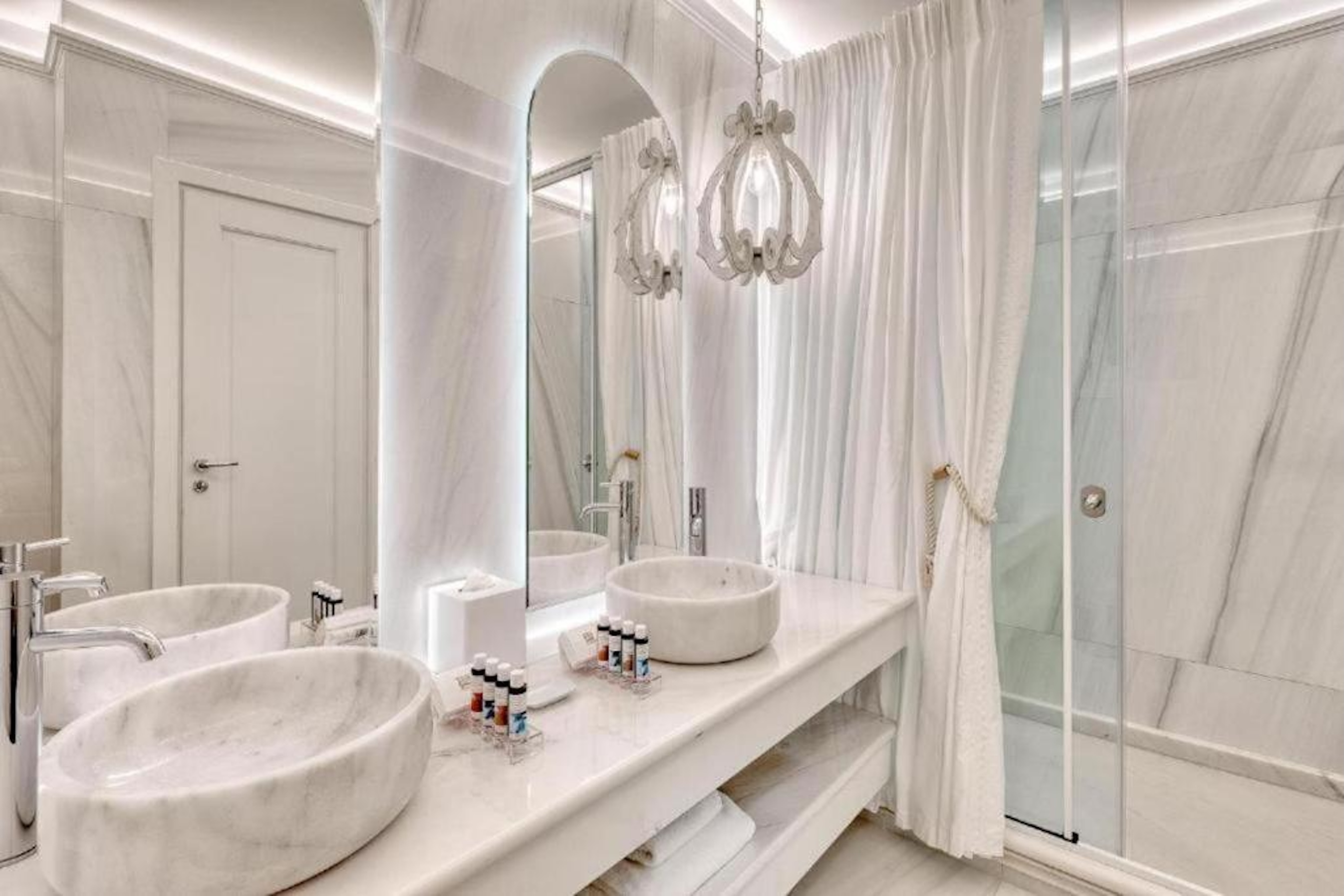 Suite Two Bedrooms with Private Pool