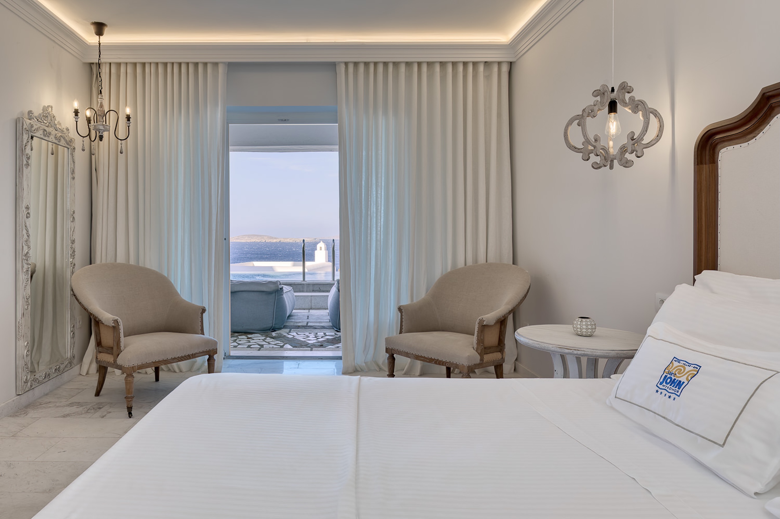 Suite Two Bedrooms with Private Pool