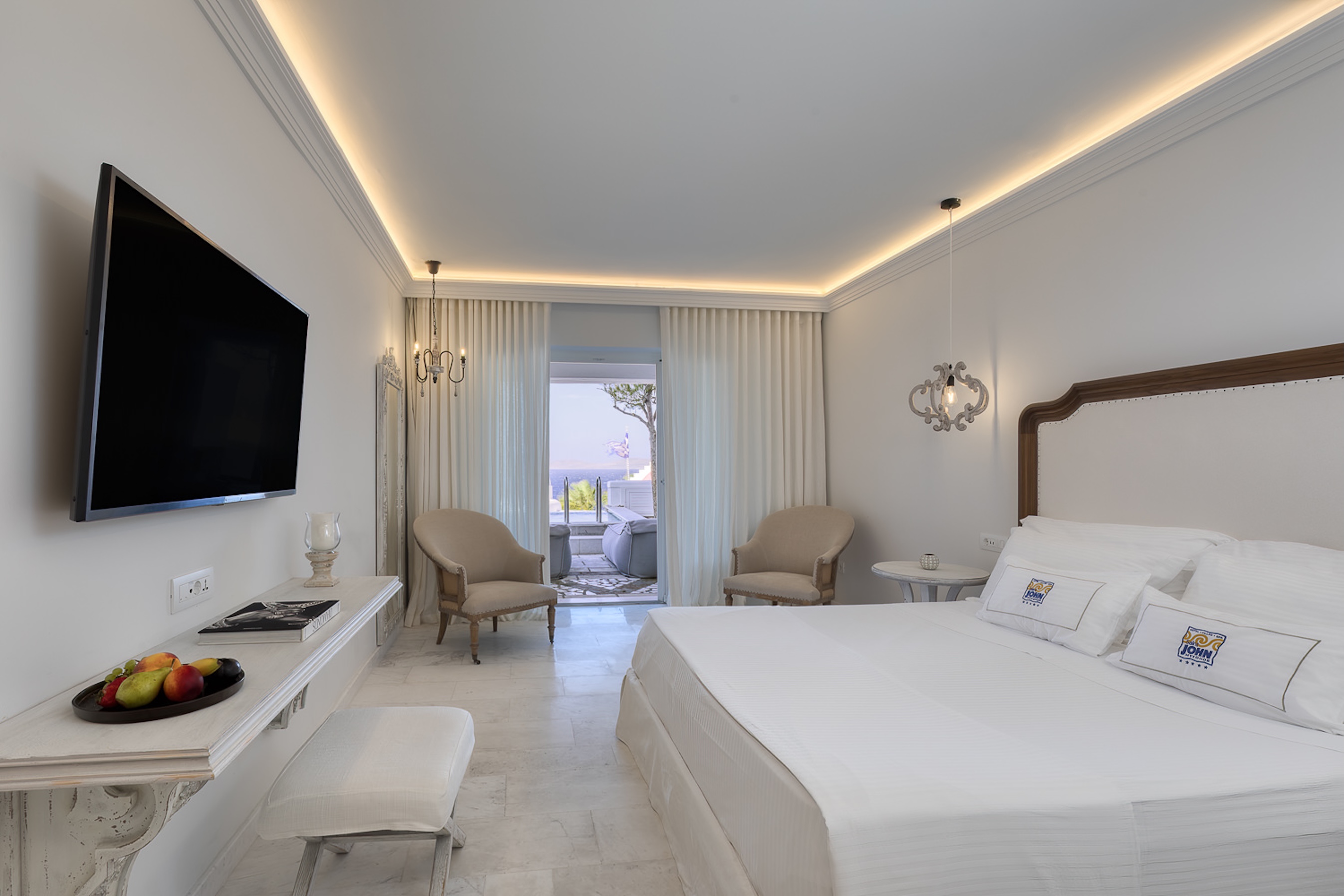 Suite Two Bedrooms with Private Pool